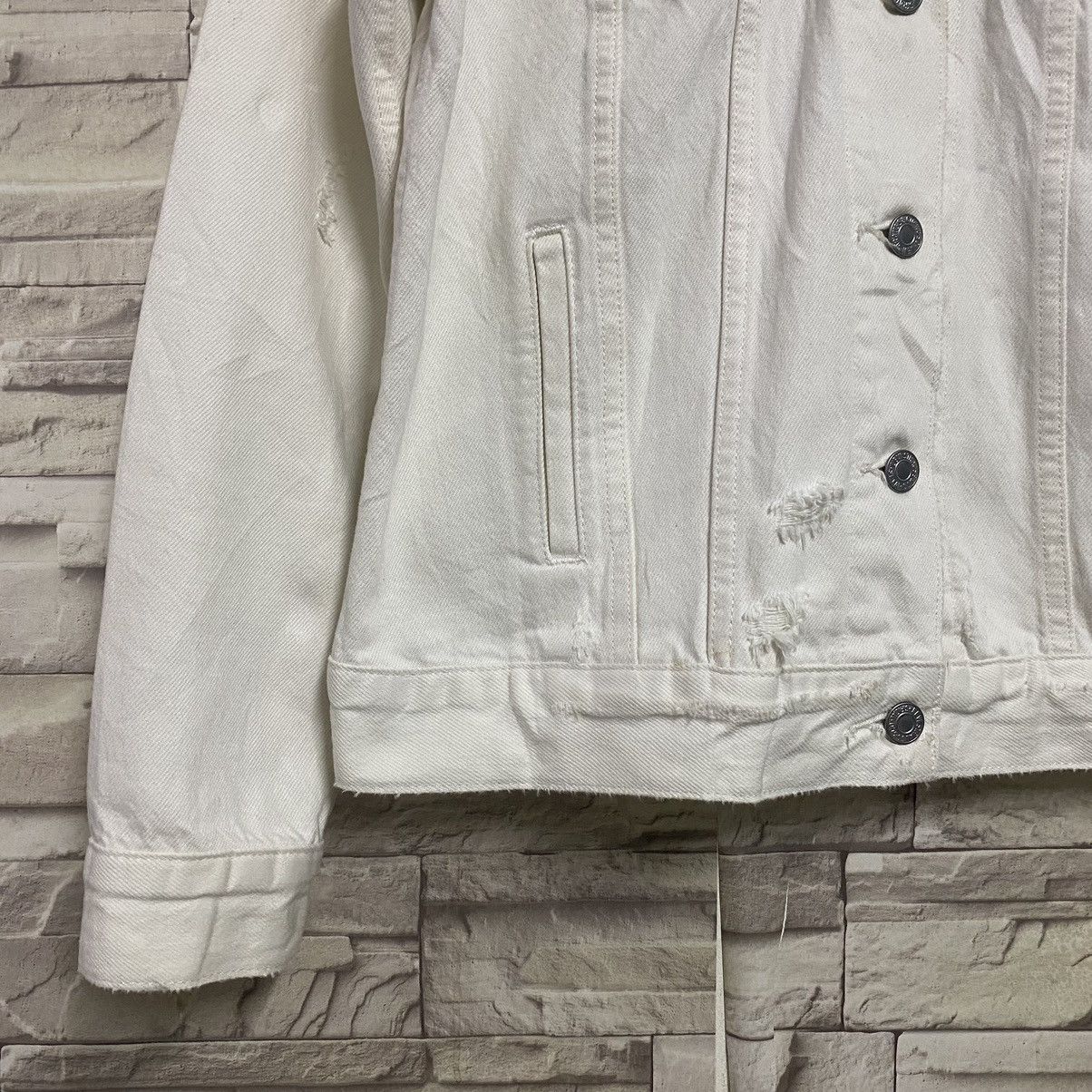 Levi's Levis Ex-Boyfriend Trucker Denim Jacket Distressed Size M / US 6-8 / IT 42-44 - 7 Thumbnail