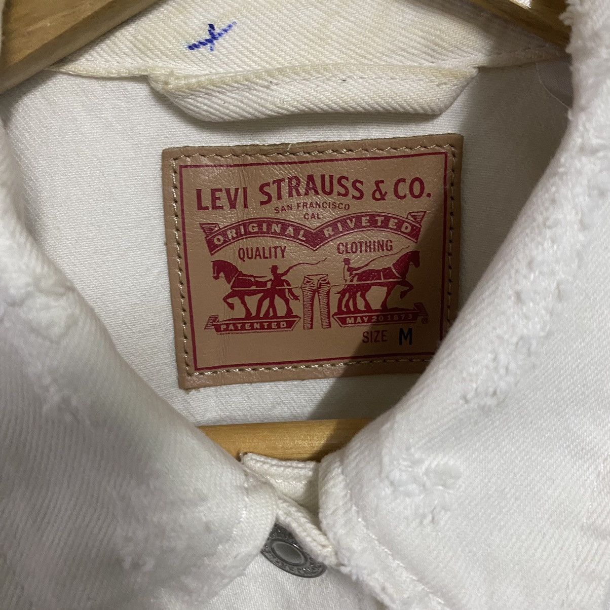 Levi's Levis Ex-Boyfriend Trucker Denim Jacket Distressed Size M / US 6-8 / IT 42-44 - 11 Thumbnail