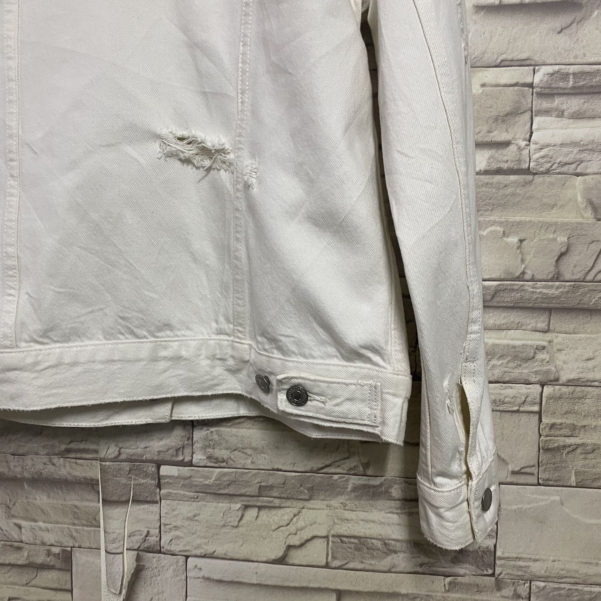 Levi's Levis Ex-Boyfriend Trucker Denim Jacket Distressed Size M / US 6-8 / IT 42-44 - 14 Thumbnail