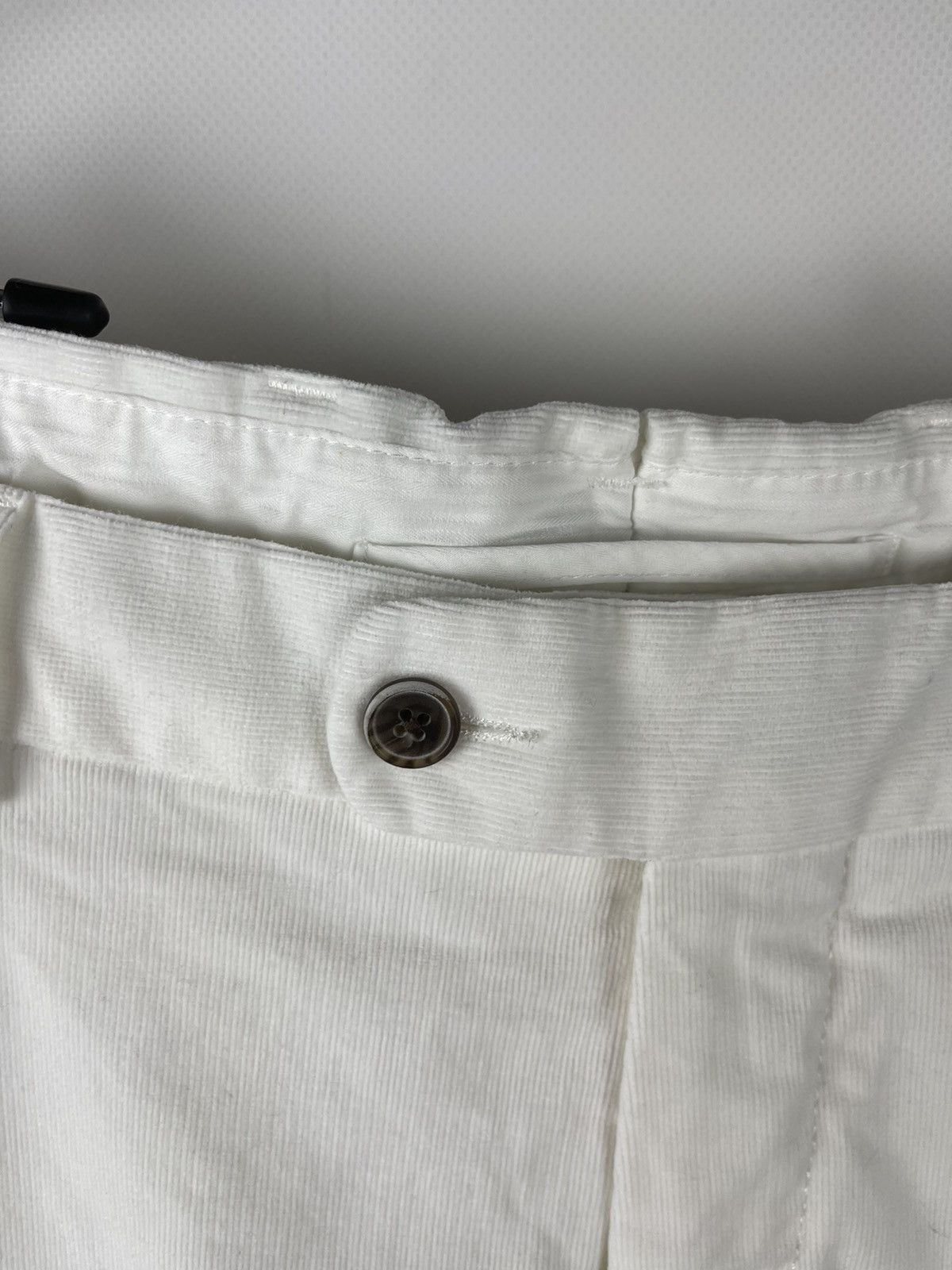 Suitsupply Suitsupply Porto white corduroy pants chinos casual trousers Size US 38 / EU 54 - 5 Thumbnail