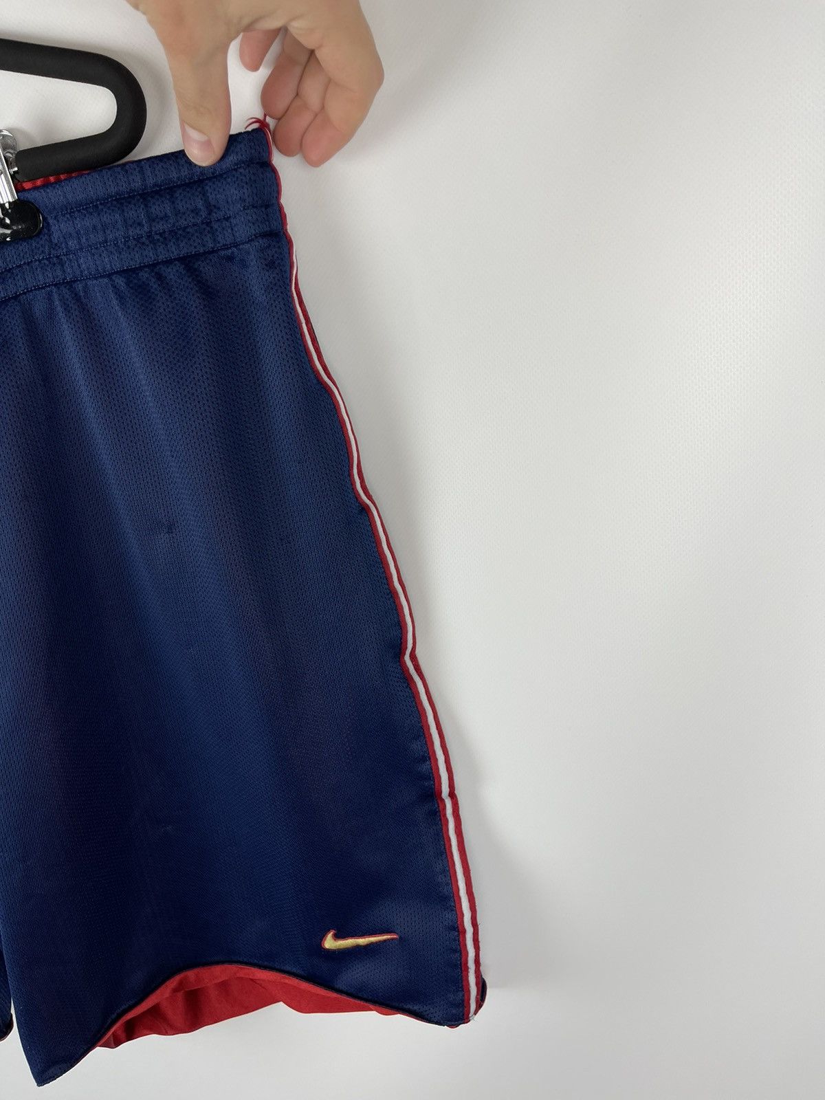 Nike Nike Team Sports vintage 90s reversible basketball shorts Size US 36 / EU 52 - 11 Thumbnail