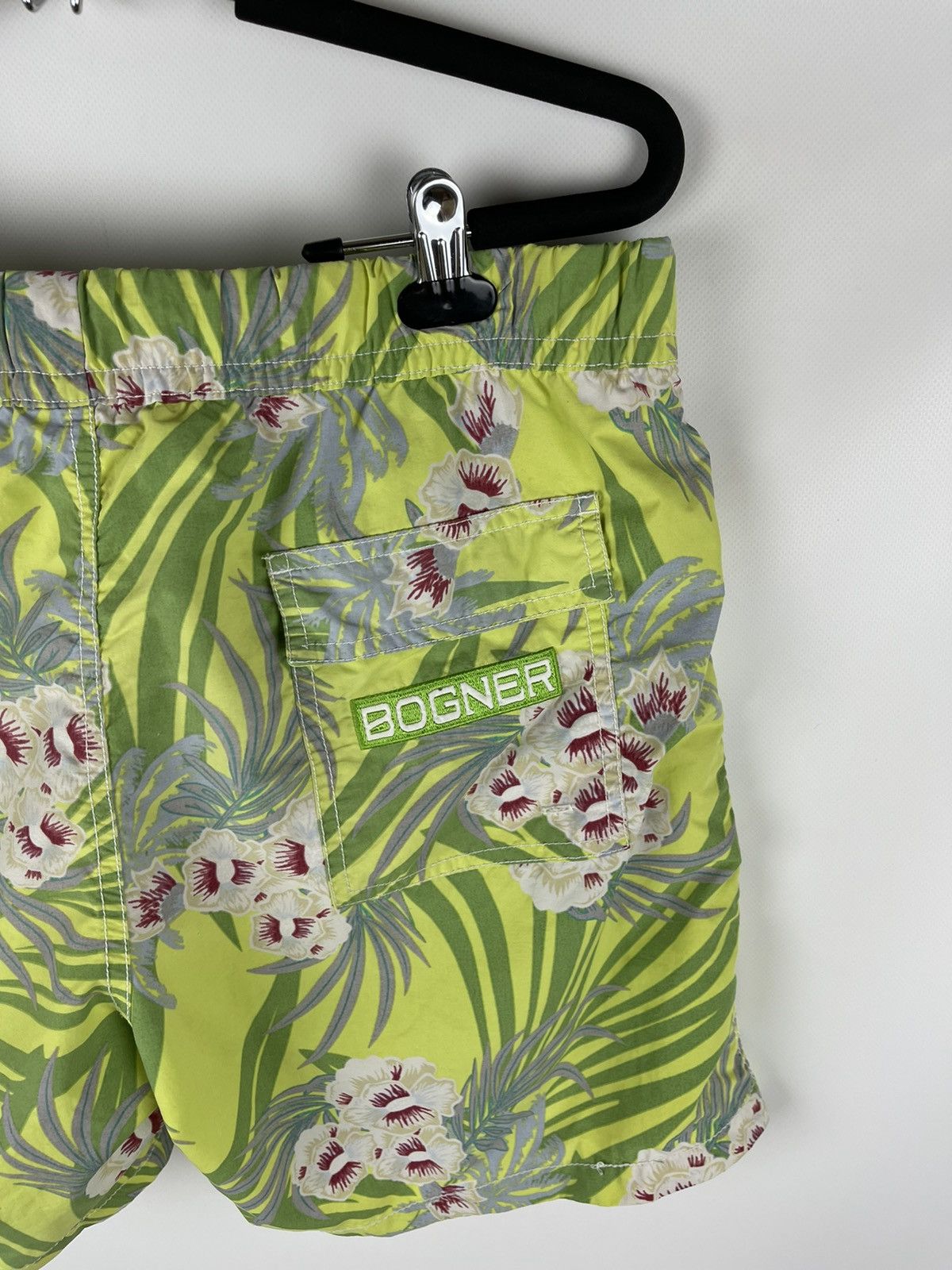 Bogner Bogner flower floral pattern print shorts double logo Size US 34 / EU 50 - 8 Thumbnail
