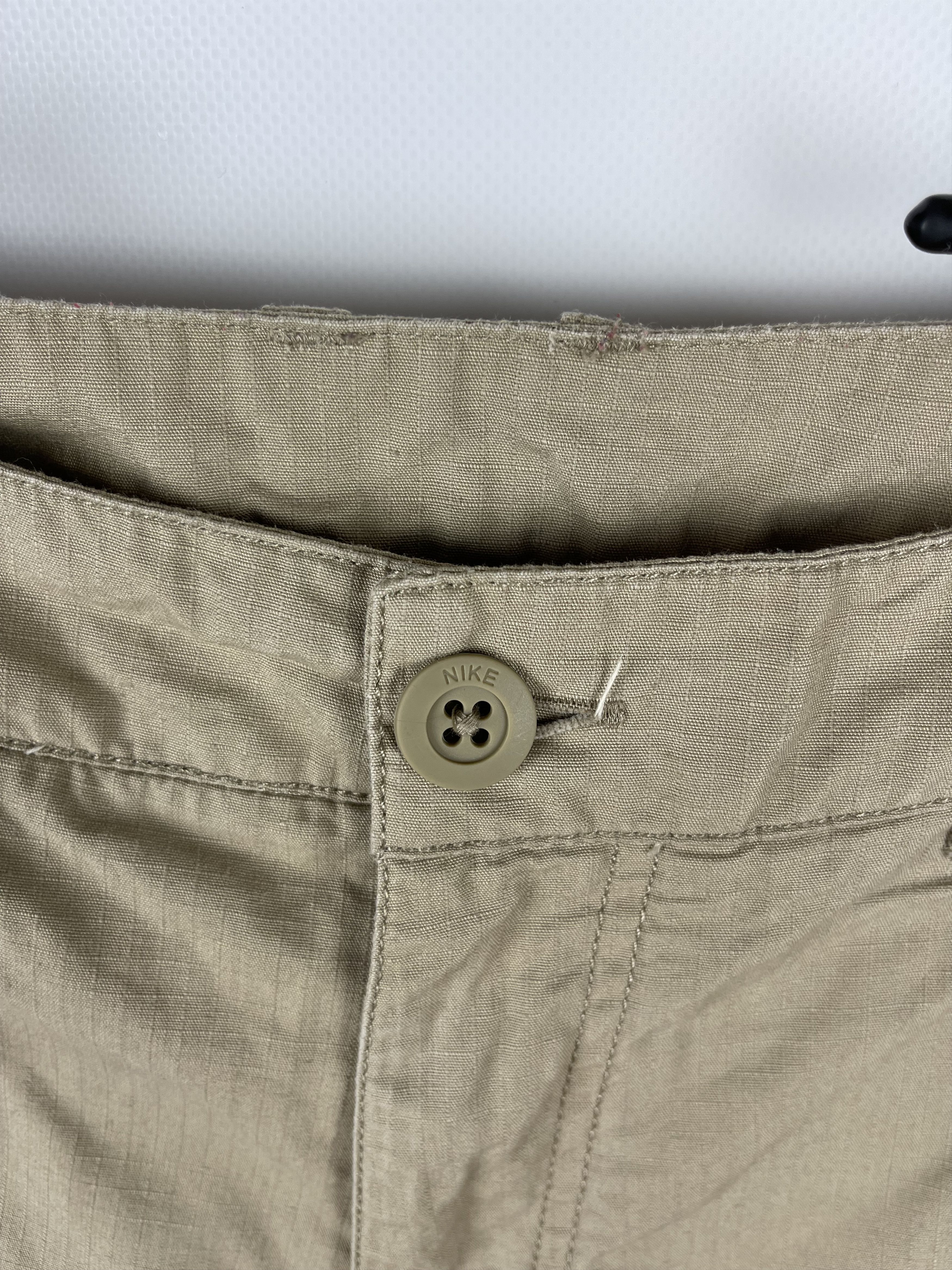 Nike Nike Vintage swoosh beige cargo shorts Size US 30 / EU 46 - 5 Thumbnail