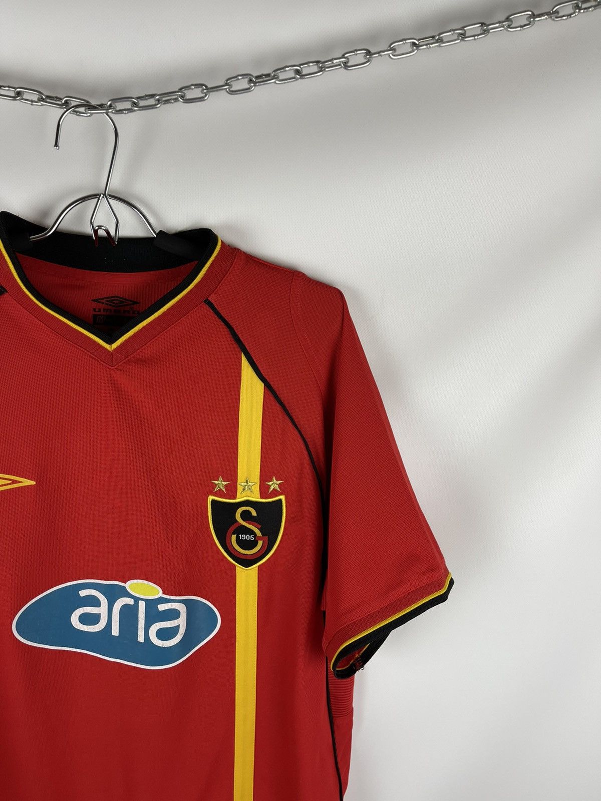 Umbro Umbro Galatasaray 2002 2003 away soccer jersey football Size US L / EU 52-54 / 3 - 3 Thumbnail