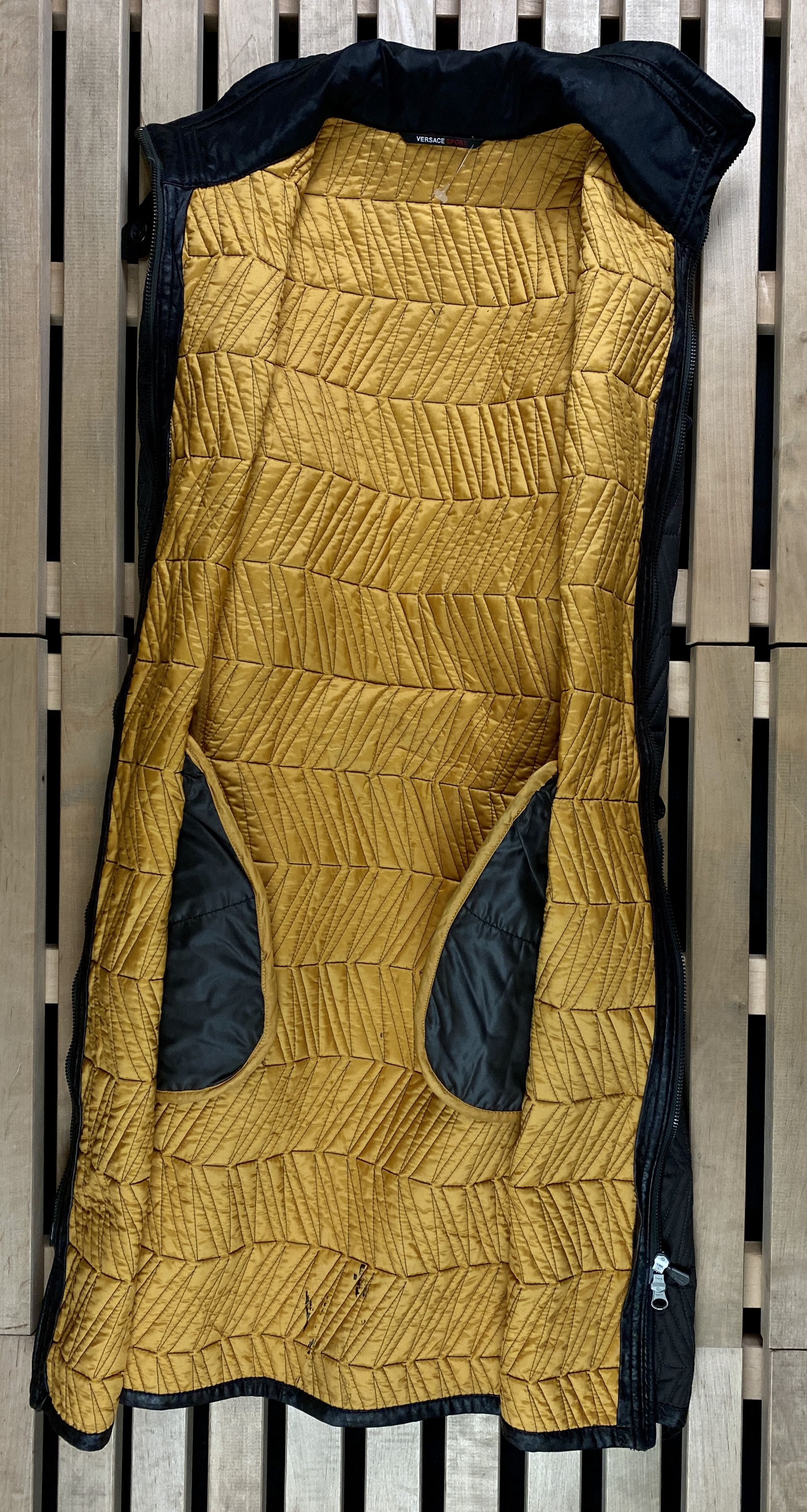 Versace × Vintage Women’s Coat Jacket Versace Sport Size 42 Size M / US 6-8 / IT 42-44 - 4 Thumbnail