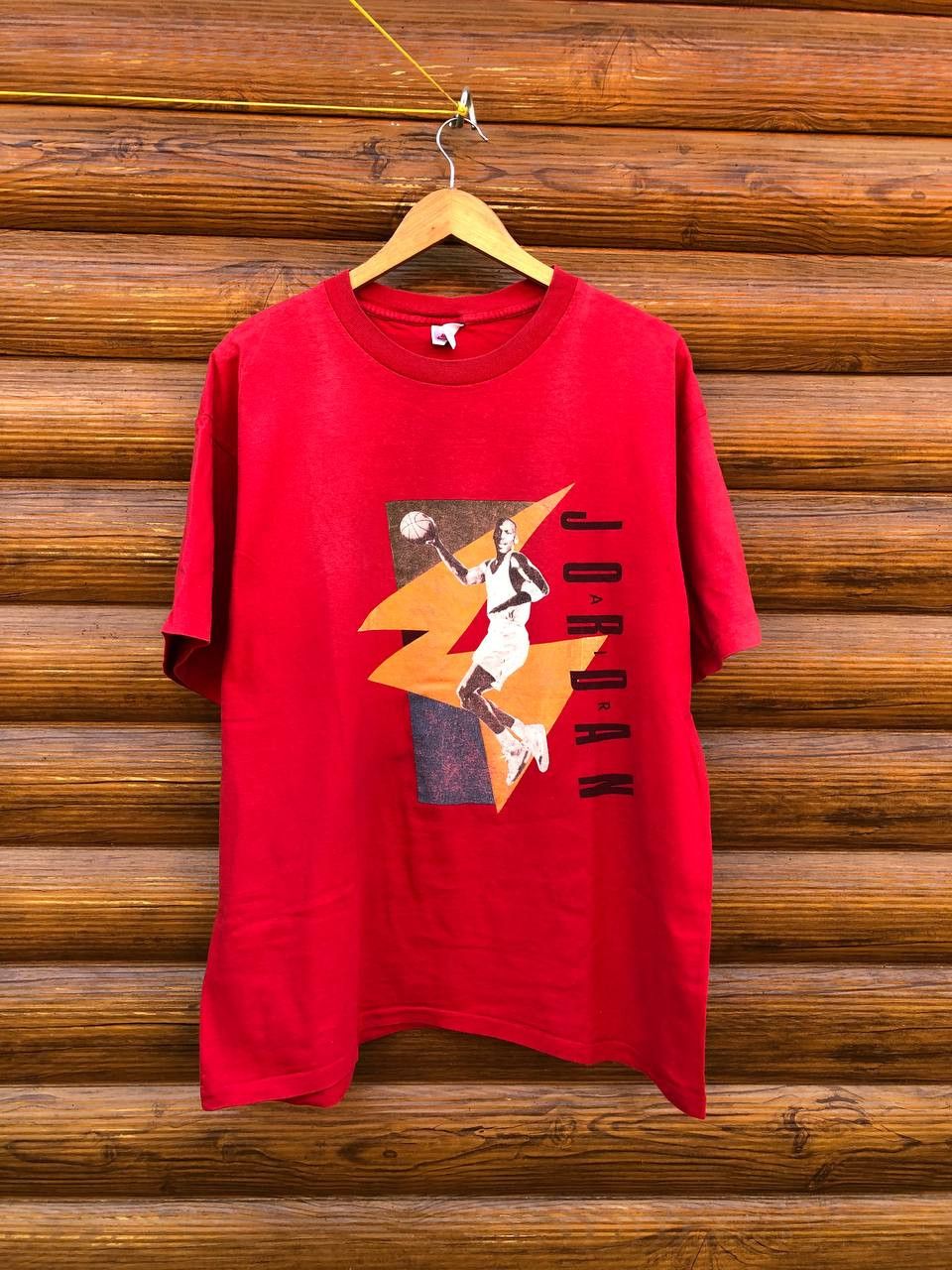 Vintage VINTAGE 90’ NIKE MICHAEL JORDAN T SHIRT Size US XL / EU 56 / 4 - 1 Thumbnail