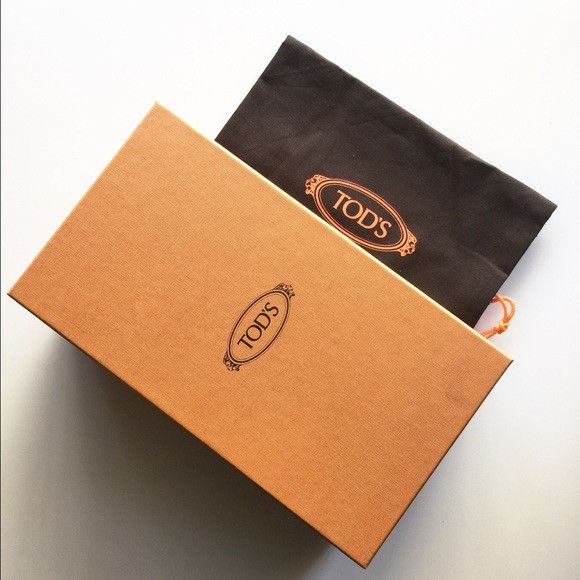 New in Box TODS Brown Suede Chelsea Boots with Semi Lug Sole