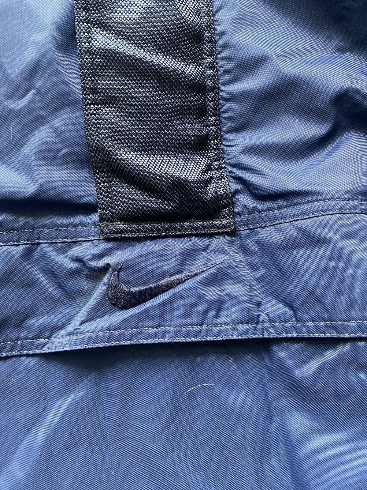 Nike Vintage Nike Pullover Puffer Jacket Center Swoosh Blue 90’s Size US L / EU 52-54 / 3 - 6 Thumbnail