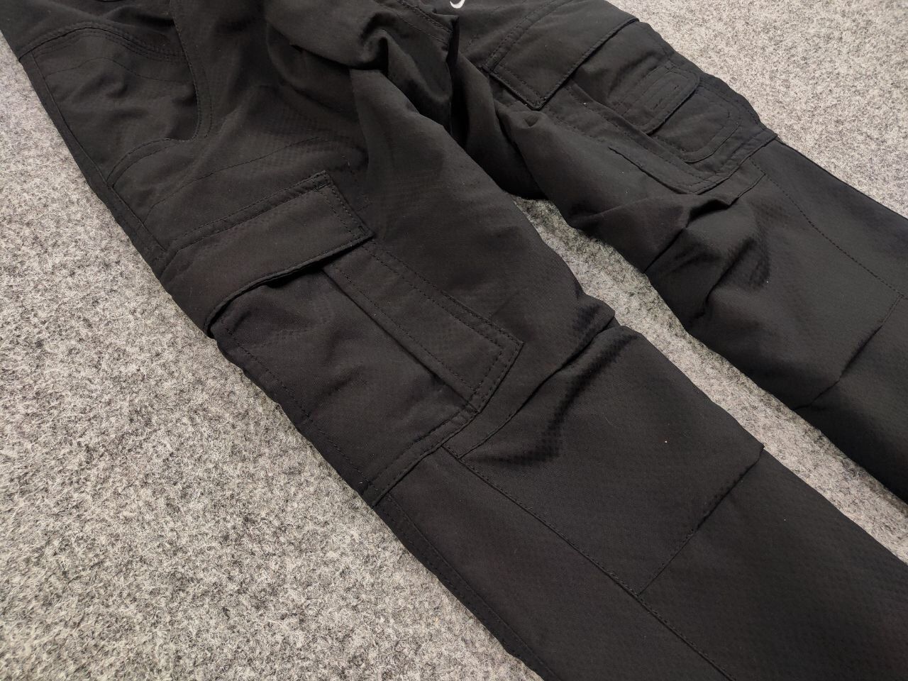 Nike Vintage 90's Nike logo Cargo Black wide light Bondage Pants Size 30" / US 8 / IT 44 - 10 Thumbnail