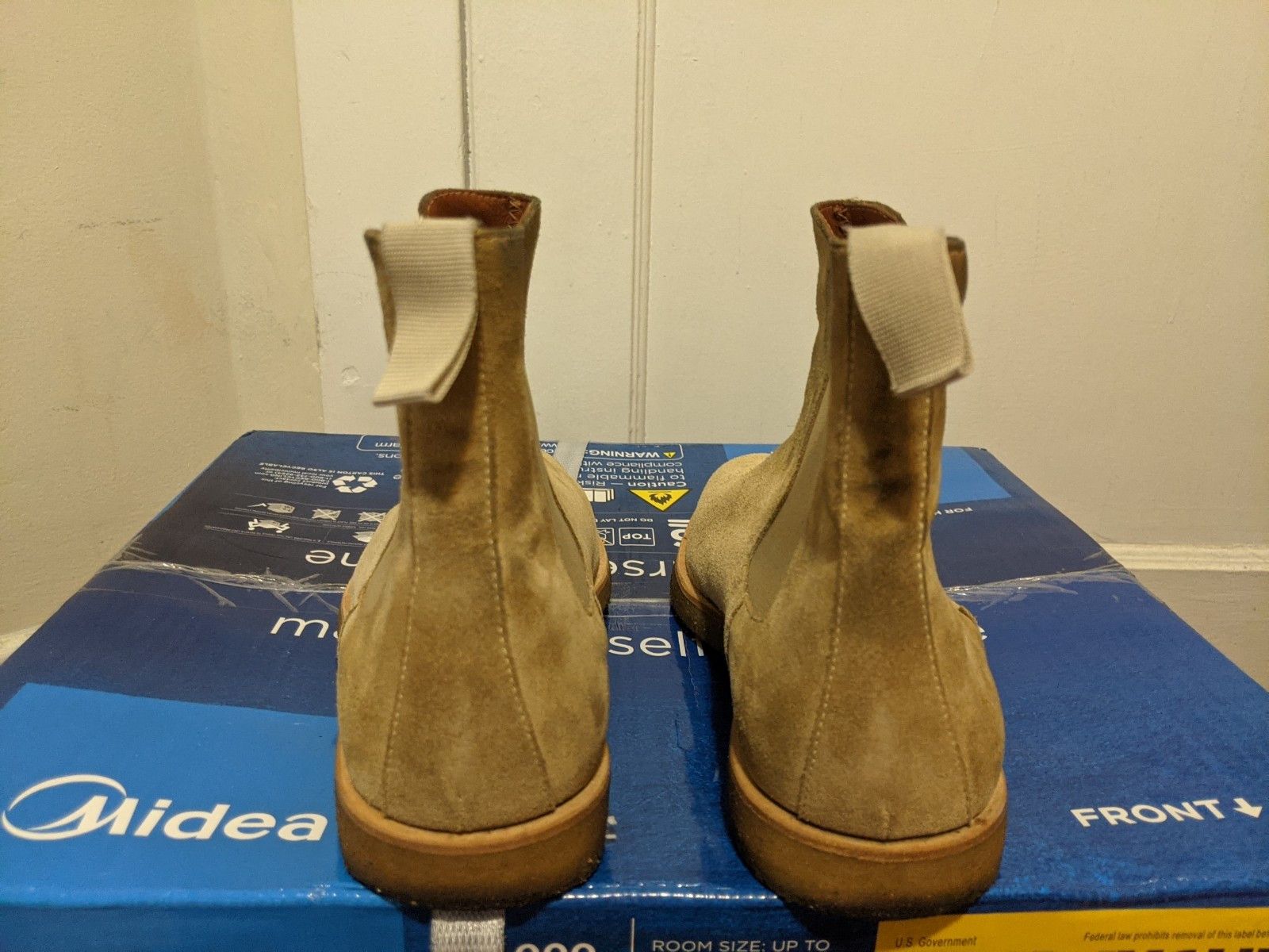 Common Projects Chelsea Boots Size US 8 / EU 41 - 3 Thumbnail