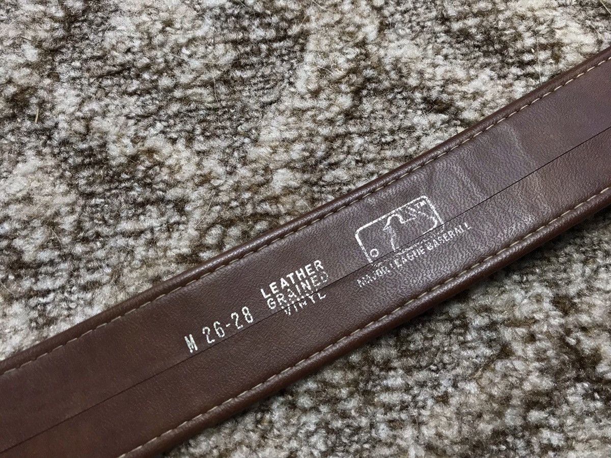 MLB Yankees Baseball MLB belt Size 26 - 3 Thumbnail