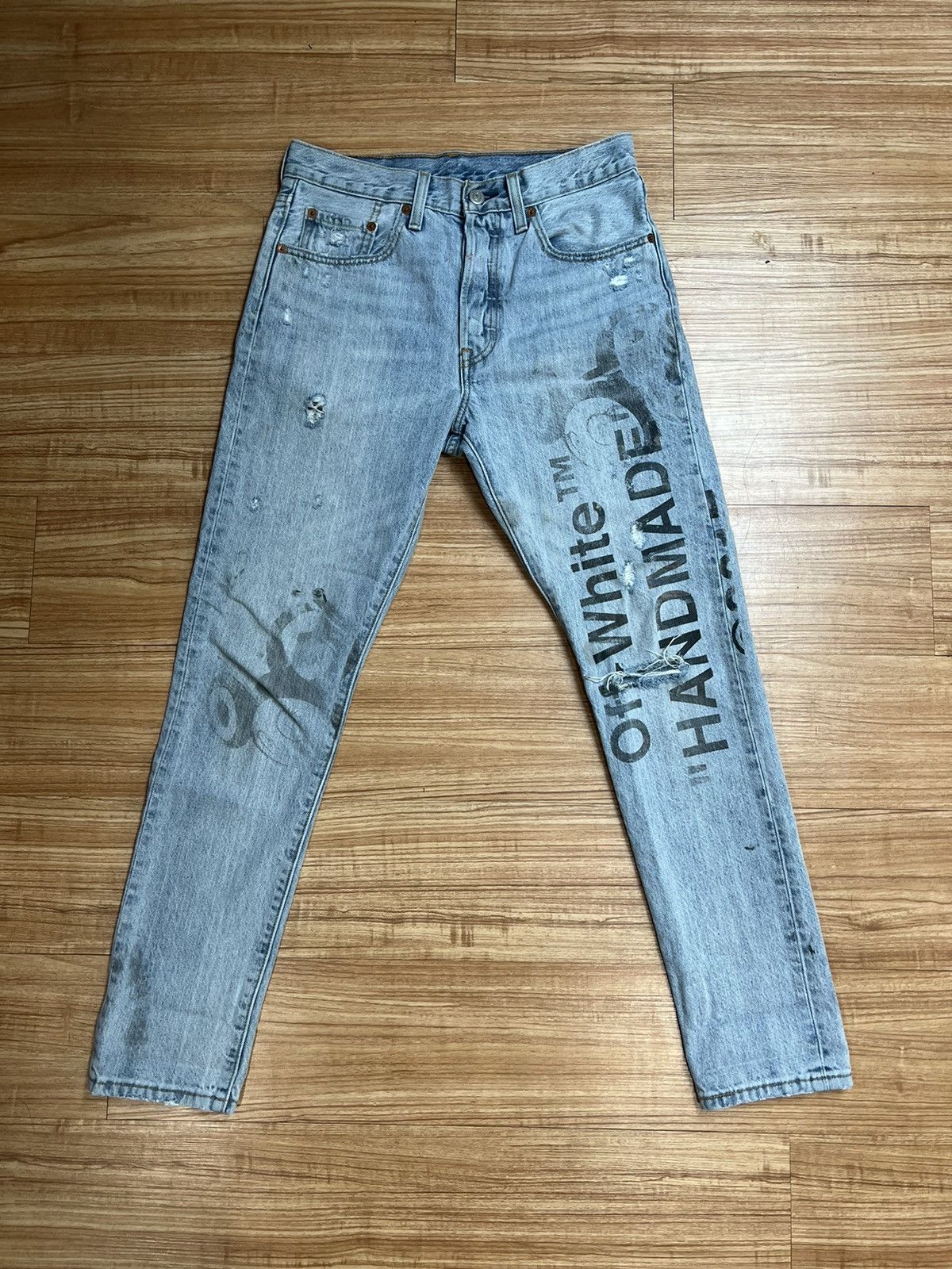 Levis off white best sale