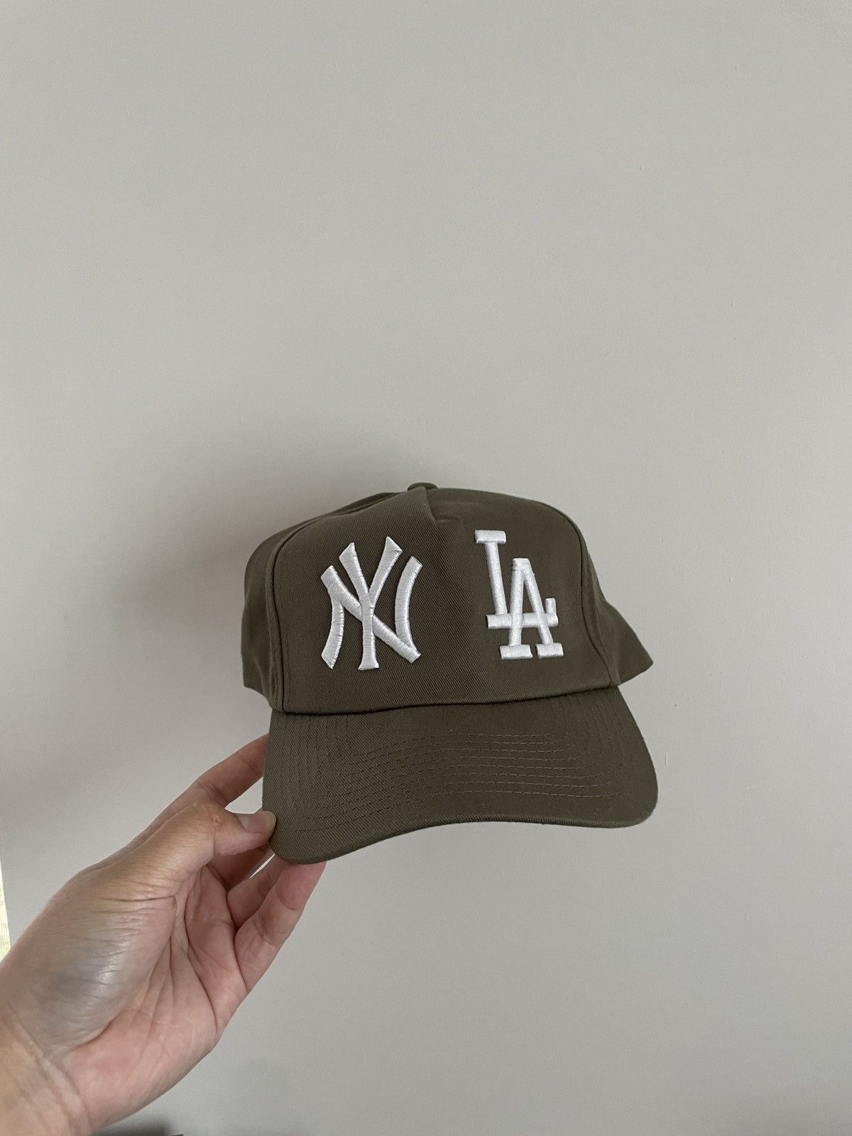 Streetwear Holiday brand unreleased NY/LA hat | Grailed