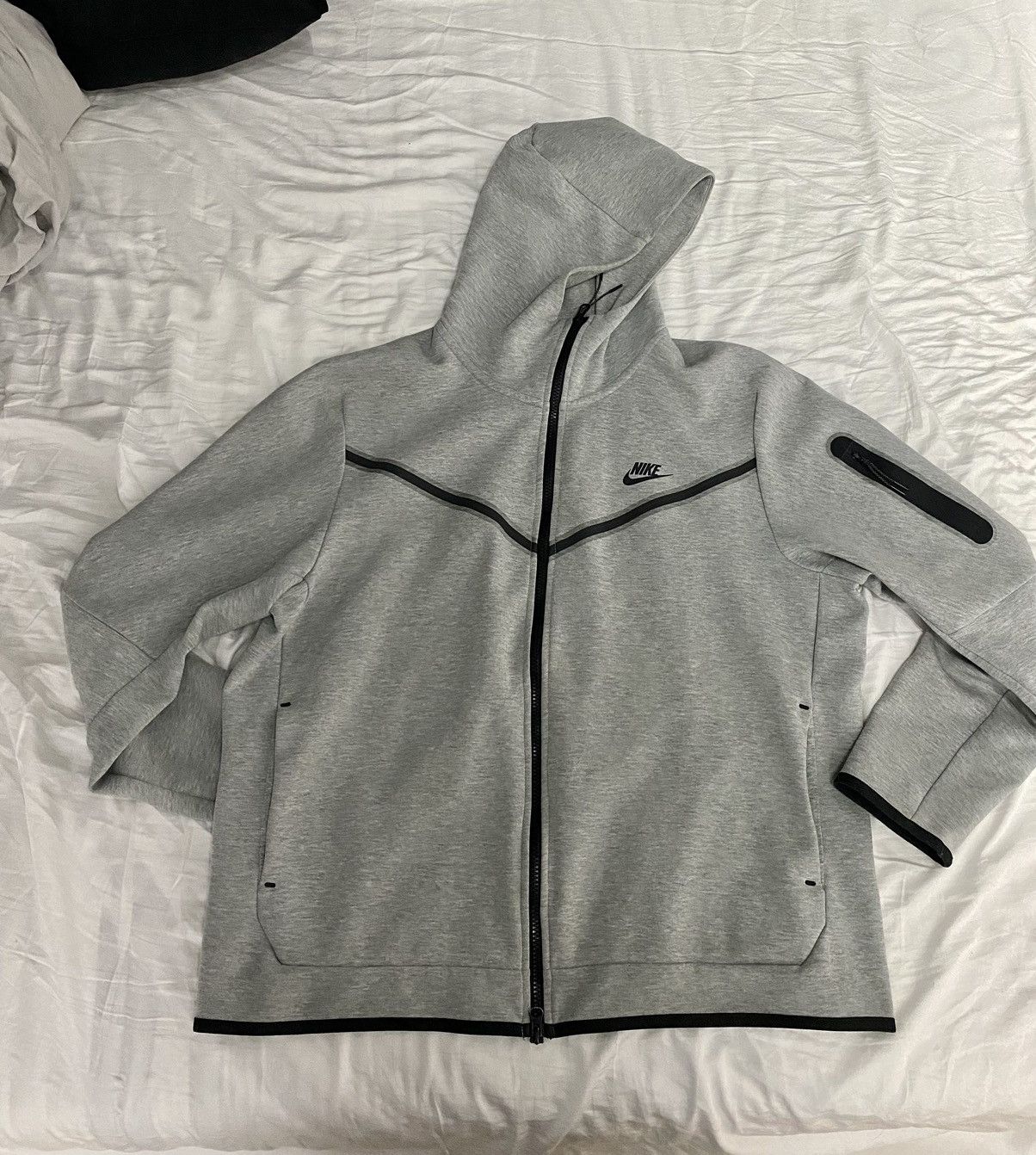 nike tech fleece woven grey
