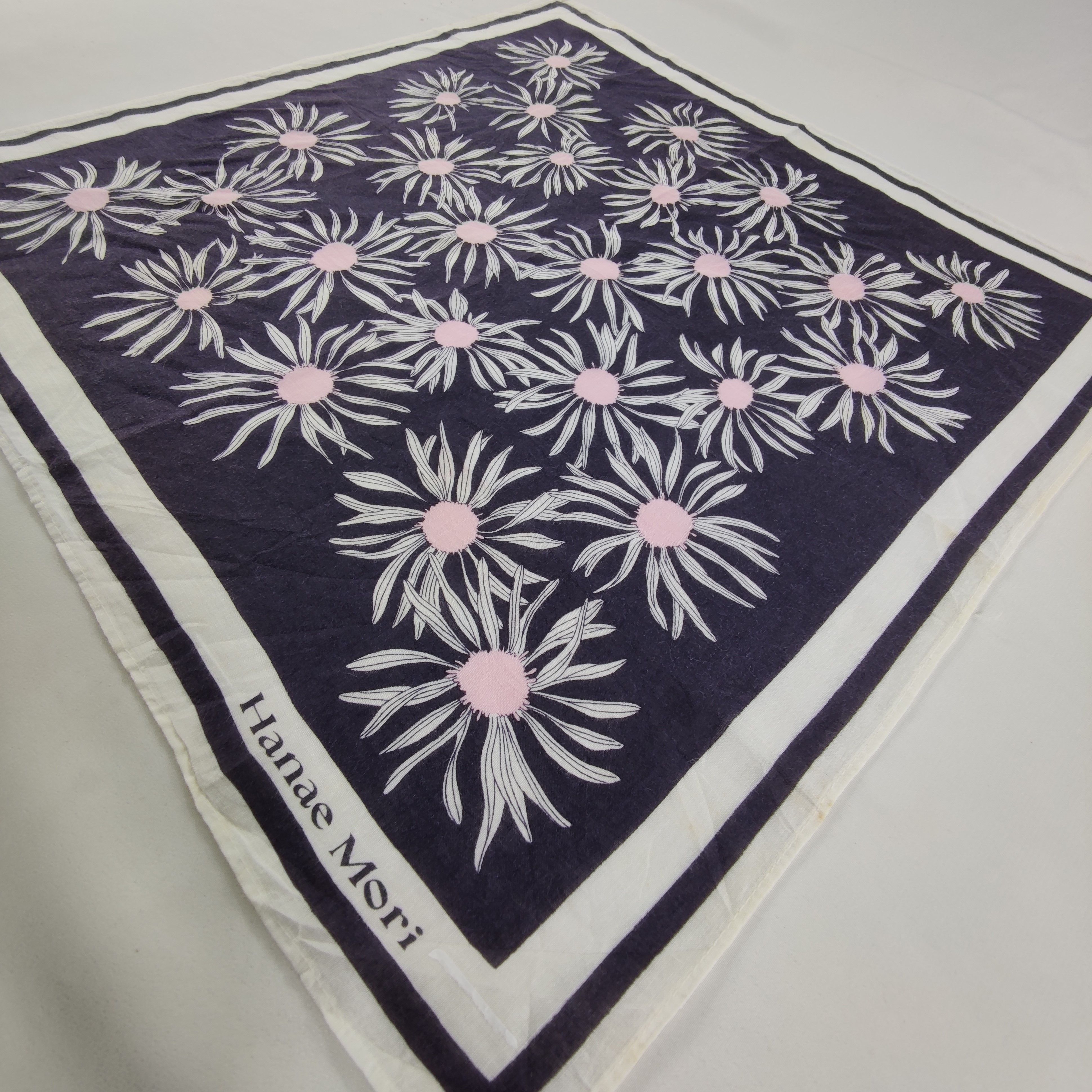 Hanae Mori Hanae Mori Handkerchief/Neckerchief/Bandana HC185 Size ONE SIZE - 3 Thumbnail