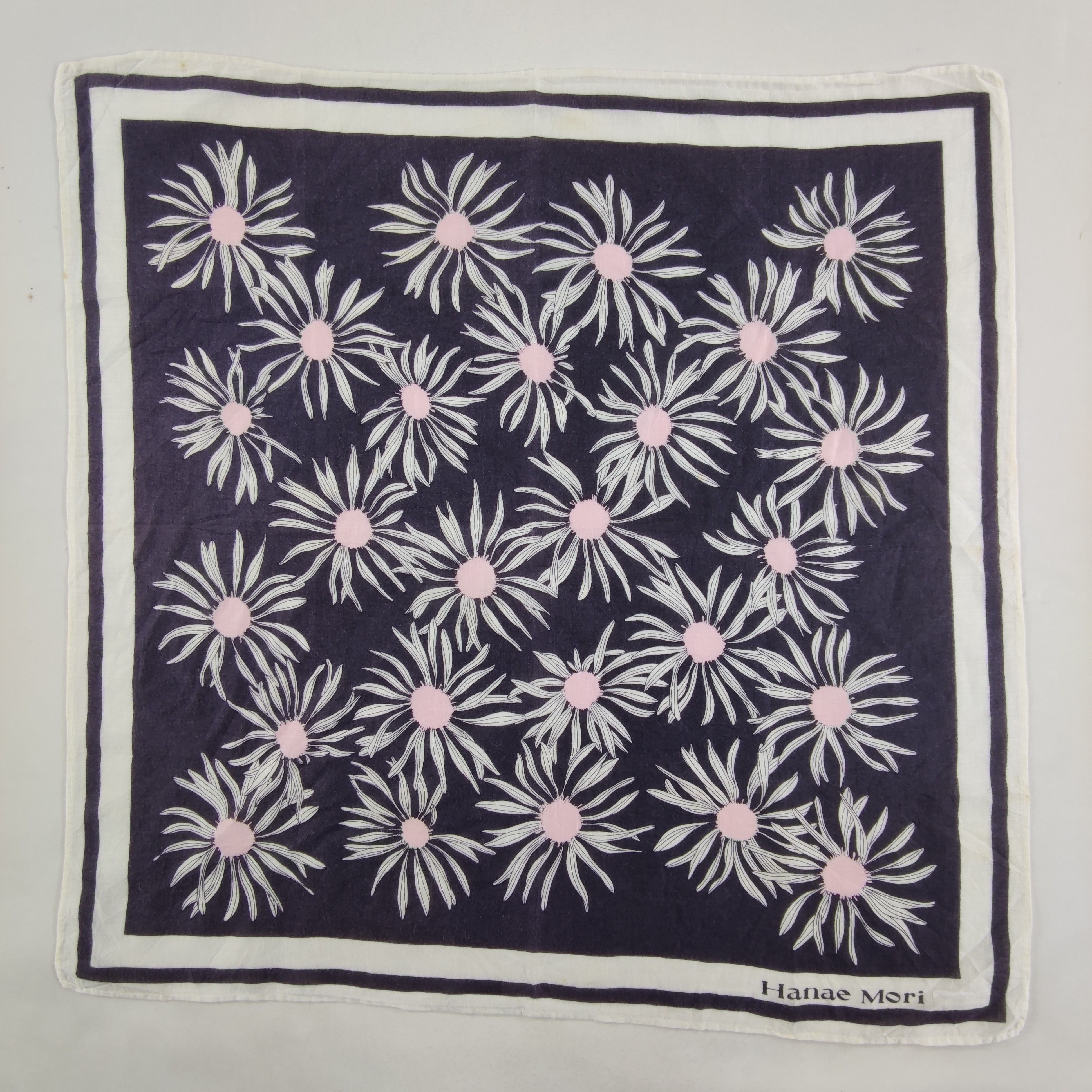 Hanae Mori Hanae Mori Handkerchief/Neckerchief/Bandana HC185 Size ONE SIZE - 2 Thumbnail