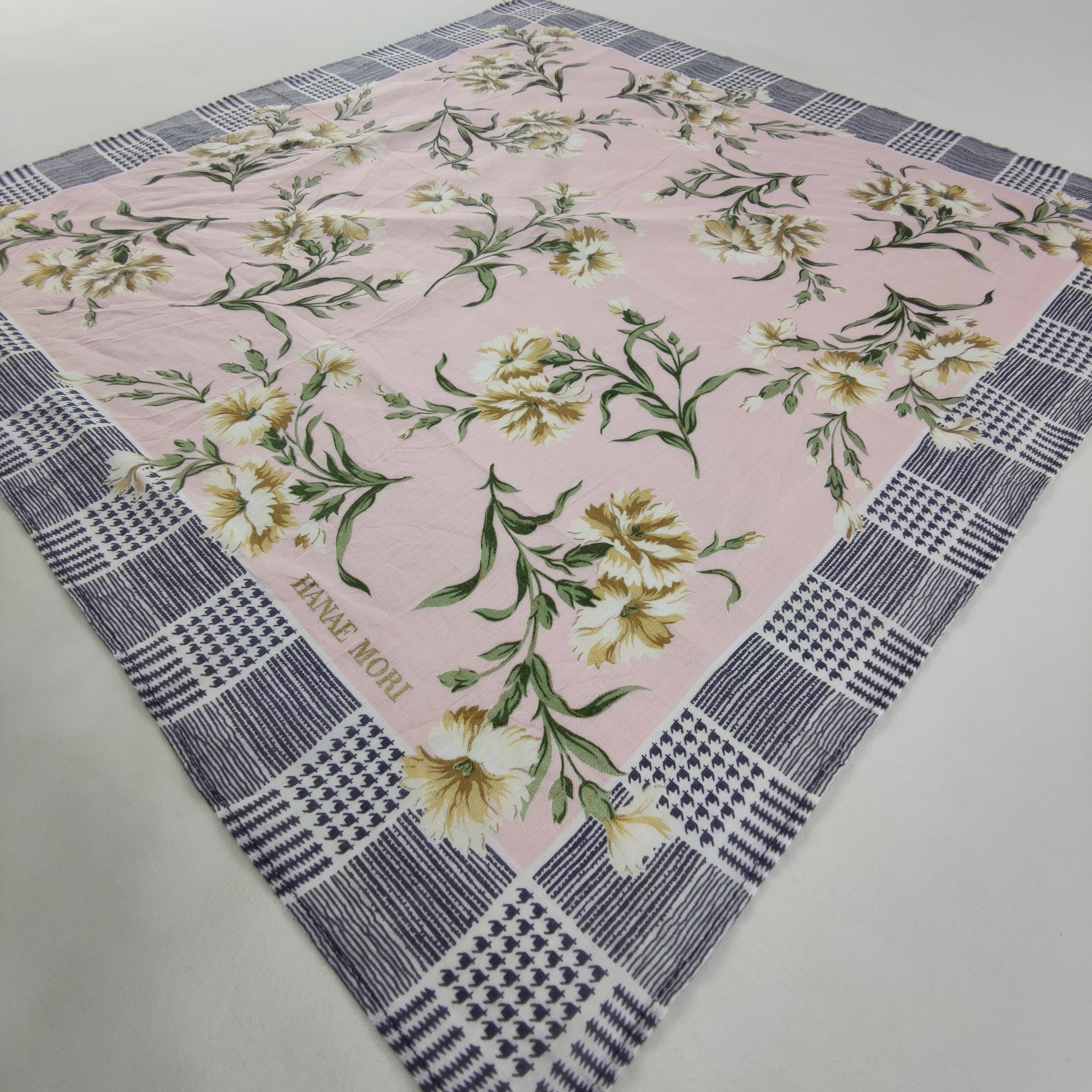 Hanae Mori Hanae Mori Handkerchief/Neckerchief/Bandana Size ONE SIZE - 3 Thumbnail