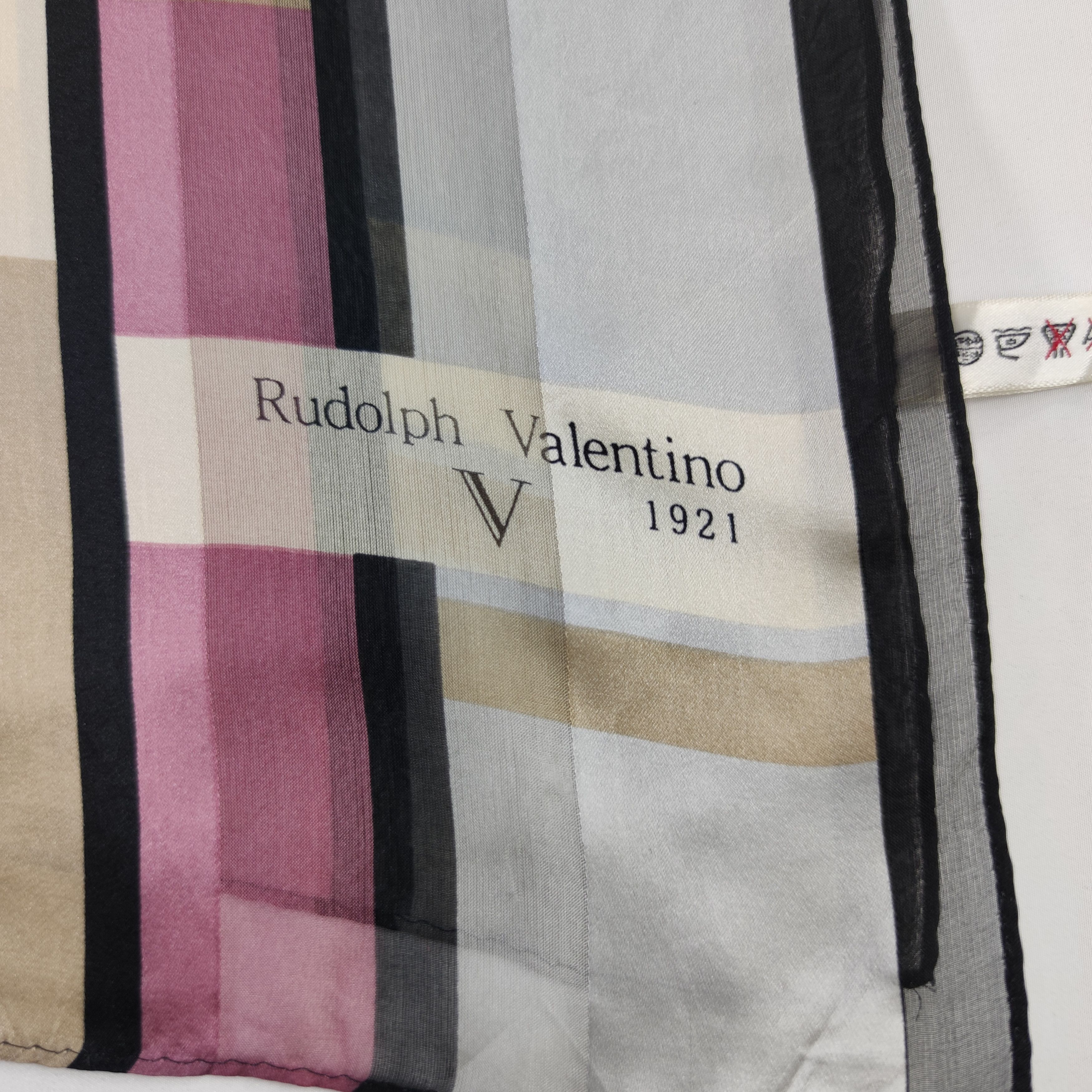 Vintage Rudolph Valentino Silk Scarf Size ONE SIZE - 4 Thumbnail