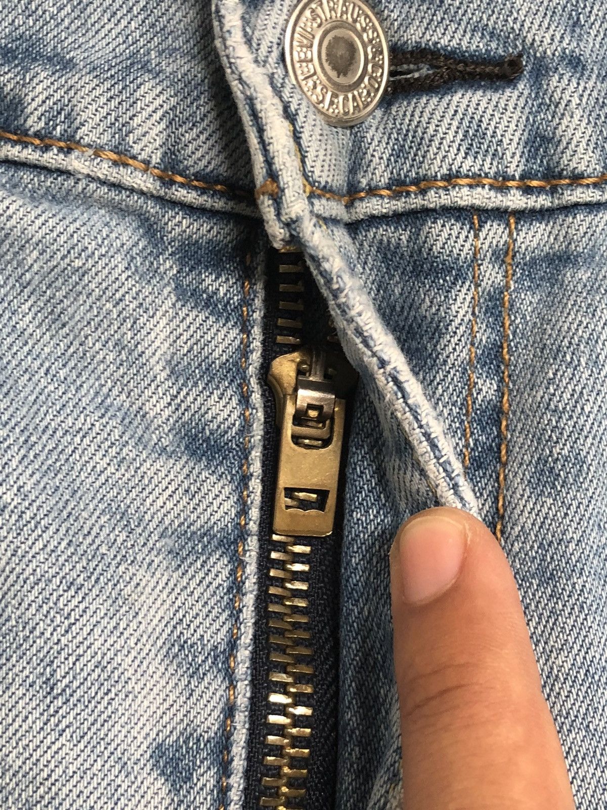Levi's × Vintage Levis 513 Faded Blue Denim Slim Fit Jeans L47 Size US 32 / EU 48 - 4 Thumbnail