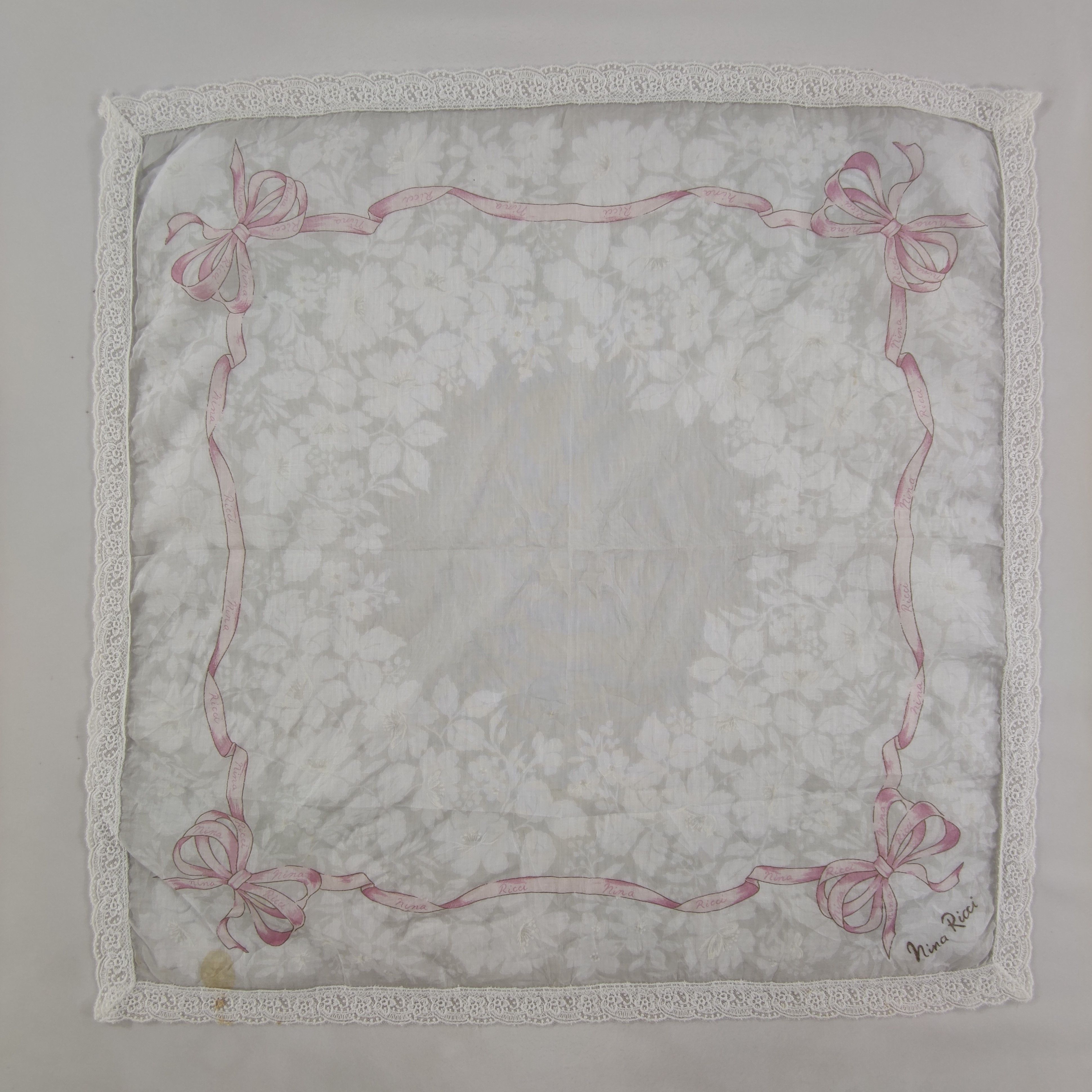 Nina Ricci Nina Ricci Handkerchief/Neckerchief/Bandana Size ONE SIZE - 2 Thumbnail