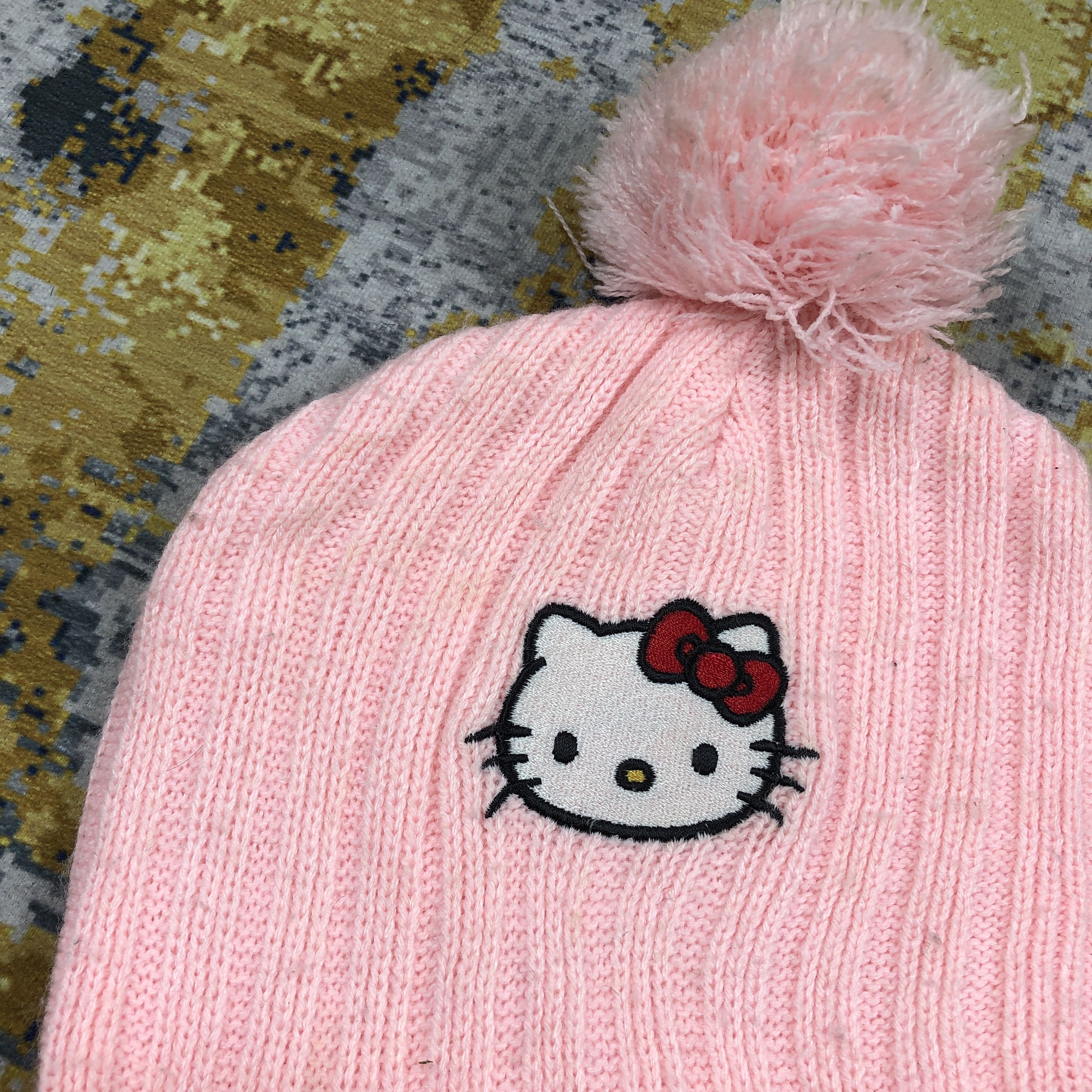 Anime × Japanese Brand × Vintage Vintage Hello Kitty 2004 Bobble Beanie Hat B2160 Size ONE SIZE - 6 Thumbnail