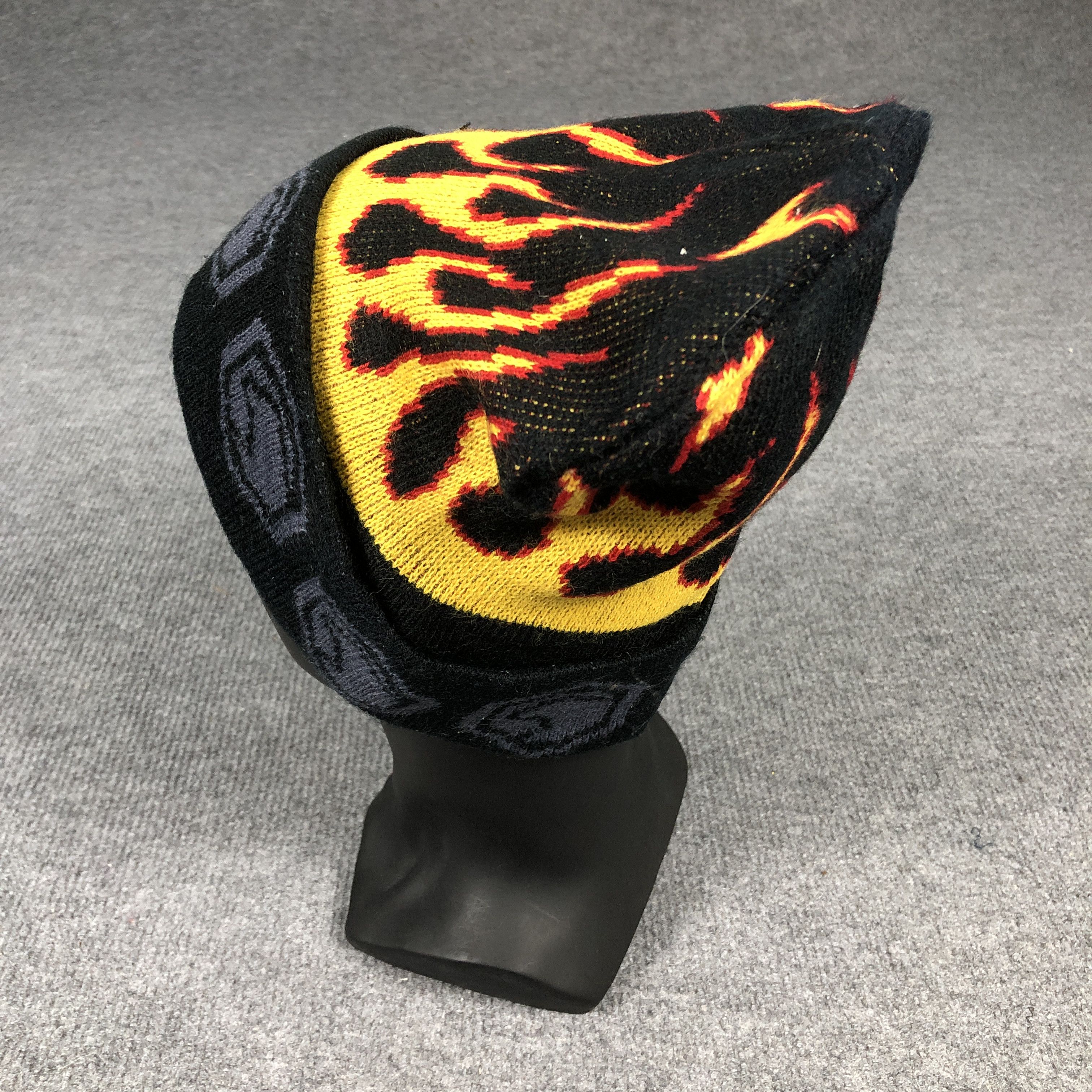 Japanese Brand × Vintage Vintage Flame Beanie Hat B1246 Size ONE SIZE - 1 Thumbnail