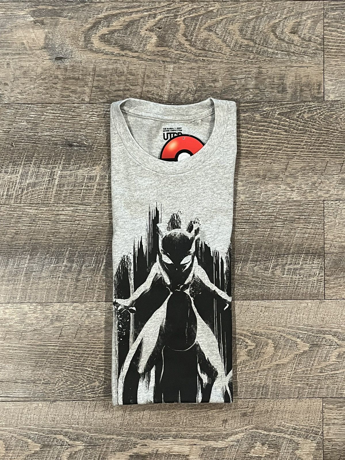 Pokemon × Uniqlo Rare Pokémon X Uniqlo Mewtwo Gray Tee Shirt Size Small Size US M / EU 48-50 / 2 - 5 Thumbnail