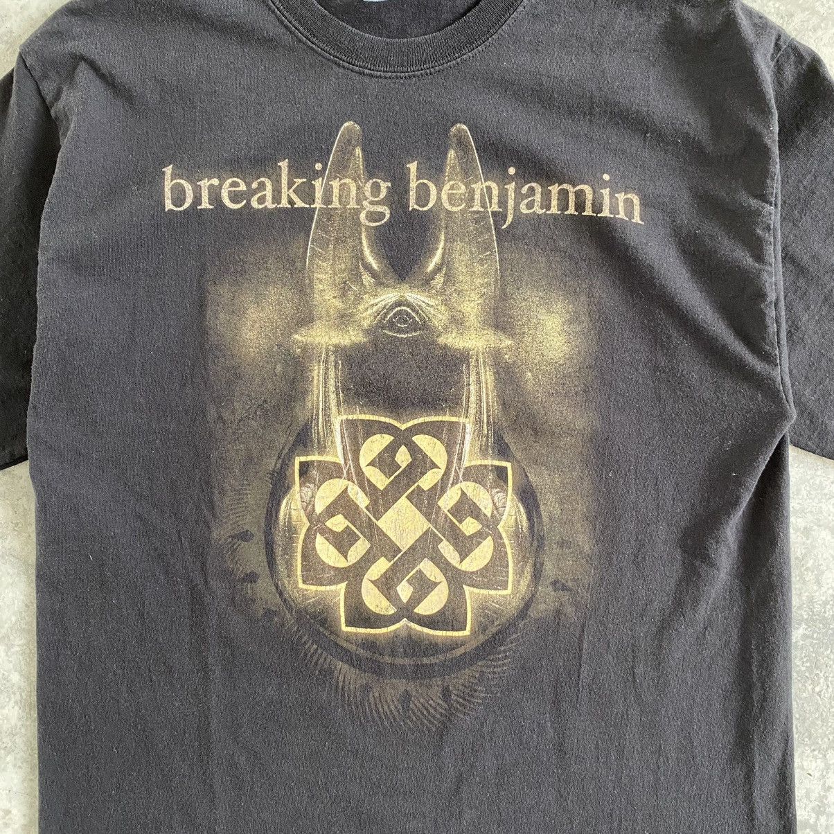 Band Tees Vintage 2000’s Breaking Benjamin Rock Band T-shirt Size US M / EU 48-50 / 2 - 4 Thumbnail