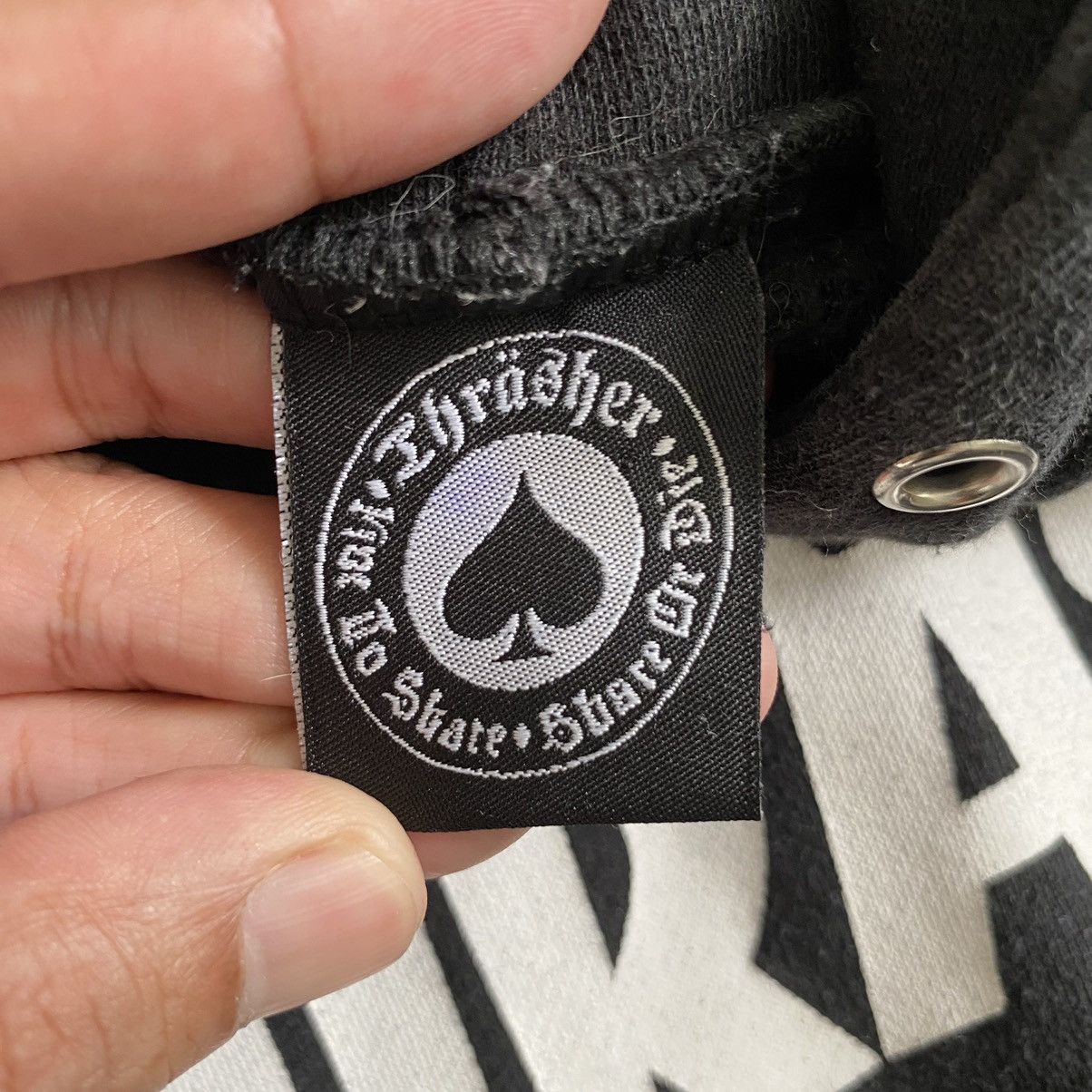Thrasher Vintage Y2K Thrasher Flame 🔥 Sun Faded Hooded Sweatshirt Size US M / EU 48-50 / 2 - 6 Thumbnail