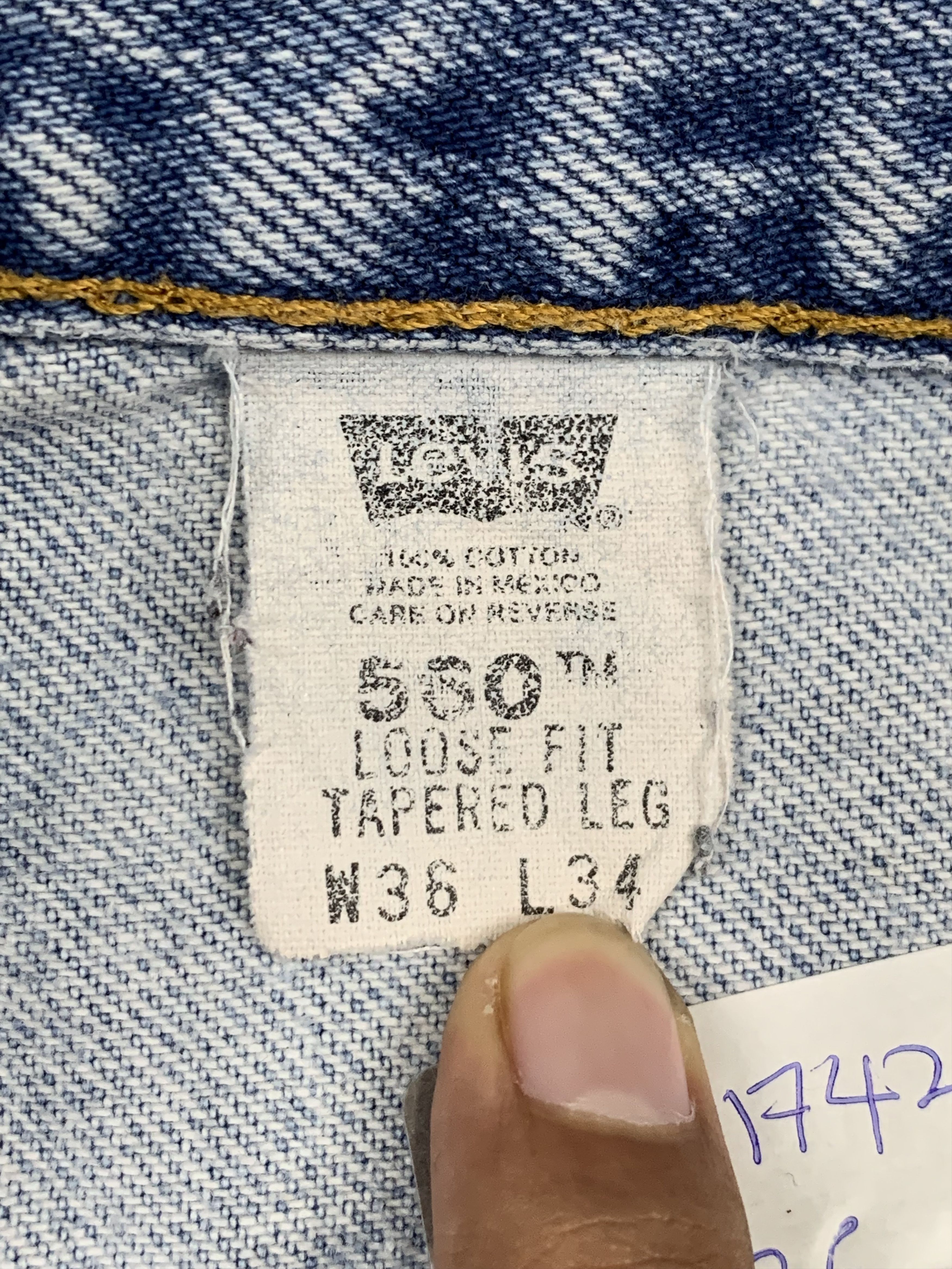 Levi's Vintage 90s Levis 560 Light Wash Jeans Size US 36 / EU 52 - 7 Thumbnail