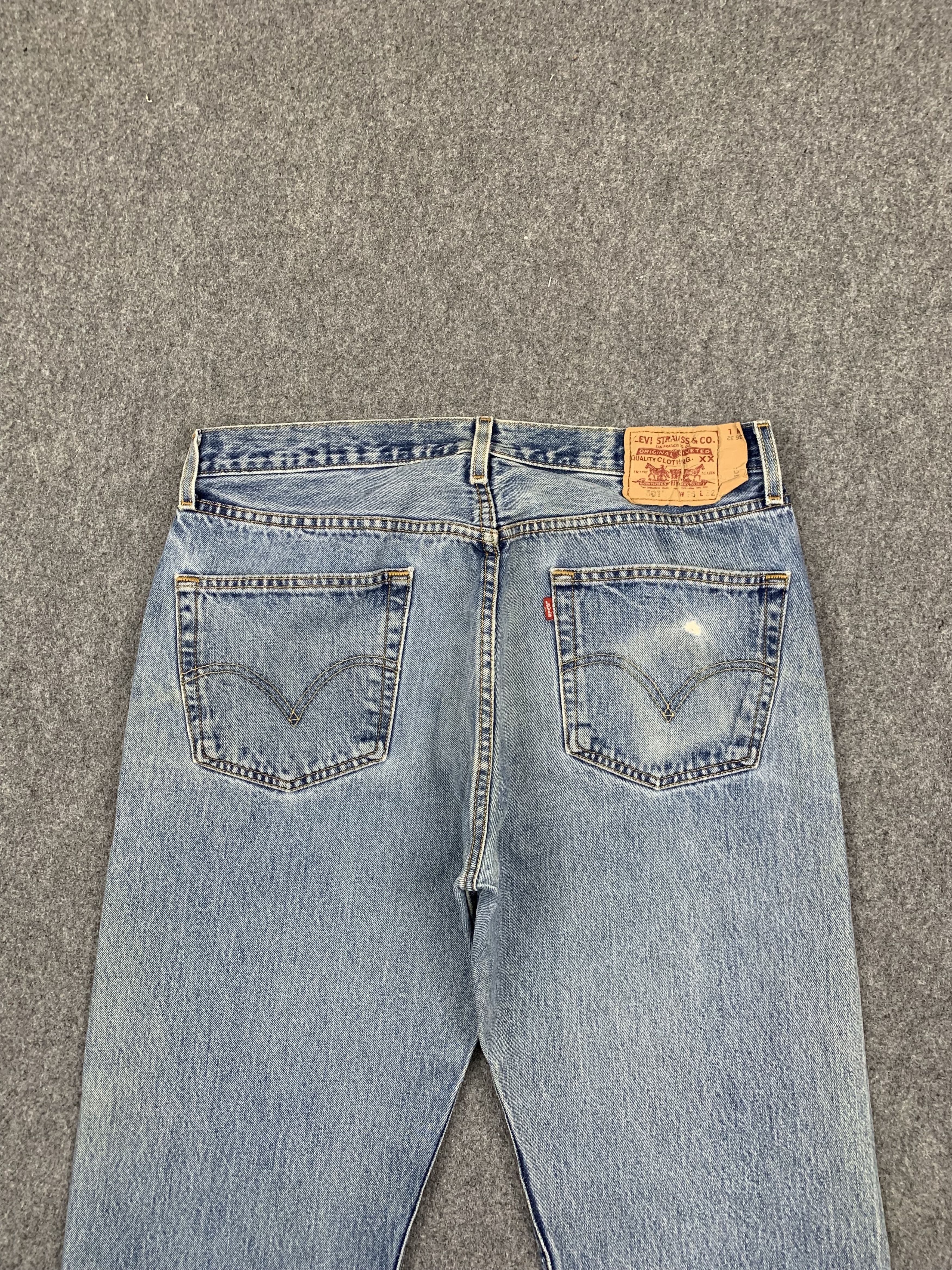 Levi's Vintage 90s Levis 501 Faded Blue Jeans DP1743 Size US 35 - 4 Thumbnail