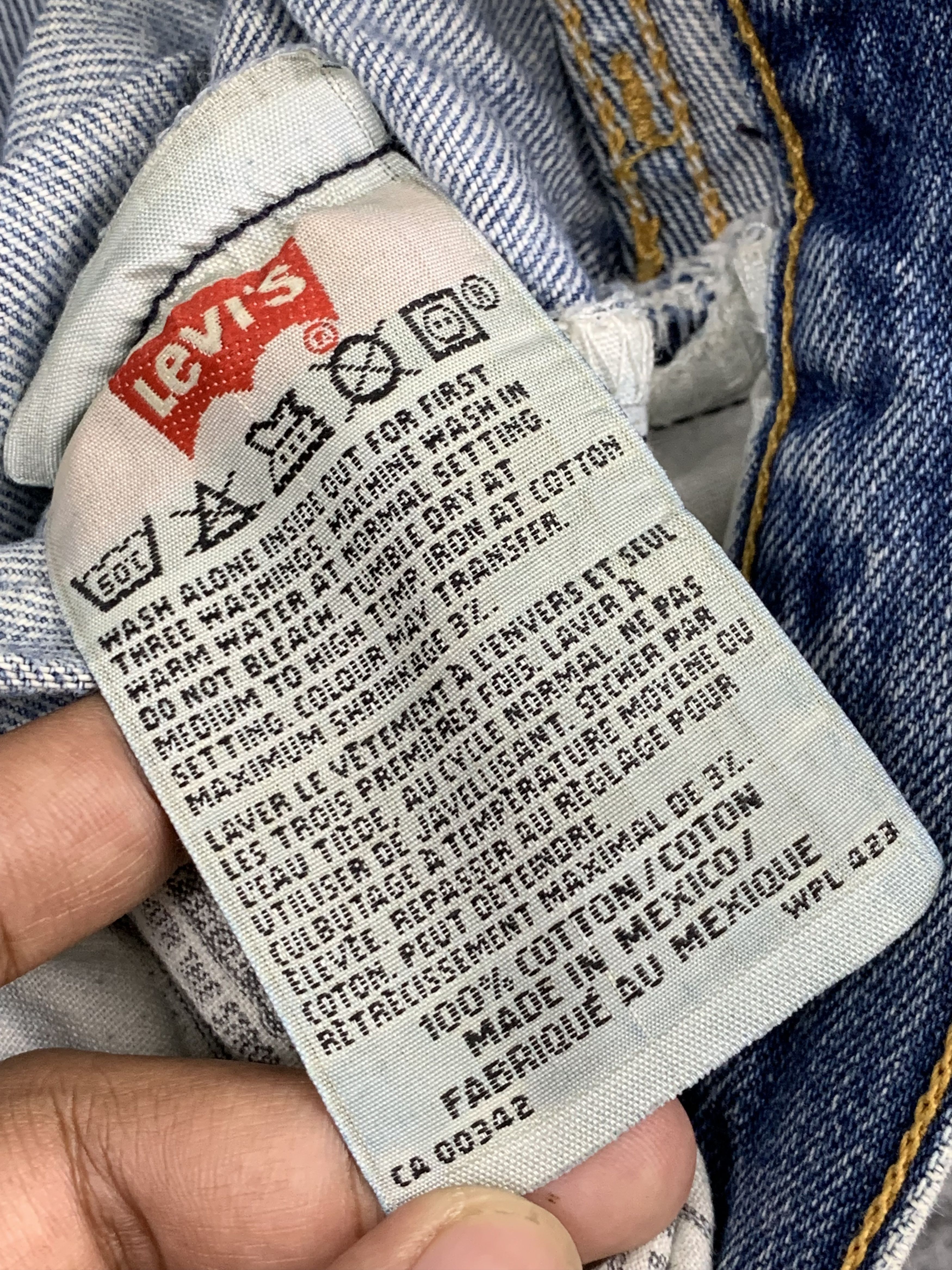 Levi's Vintage 90s Levis 501 Faded Blue Jeans DP1743 Size US 35 - 9 Thumbnail