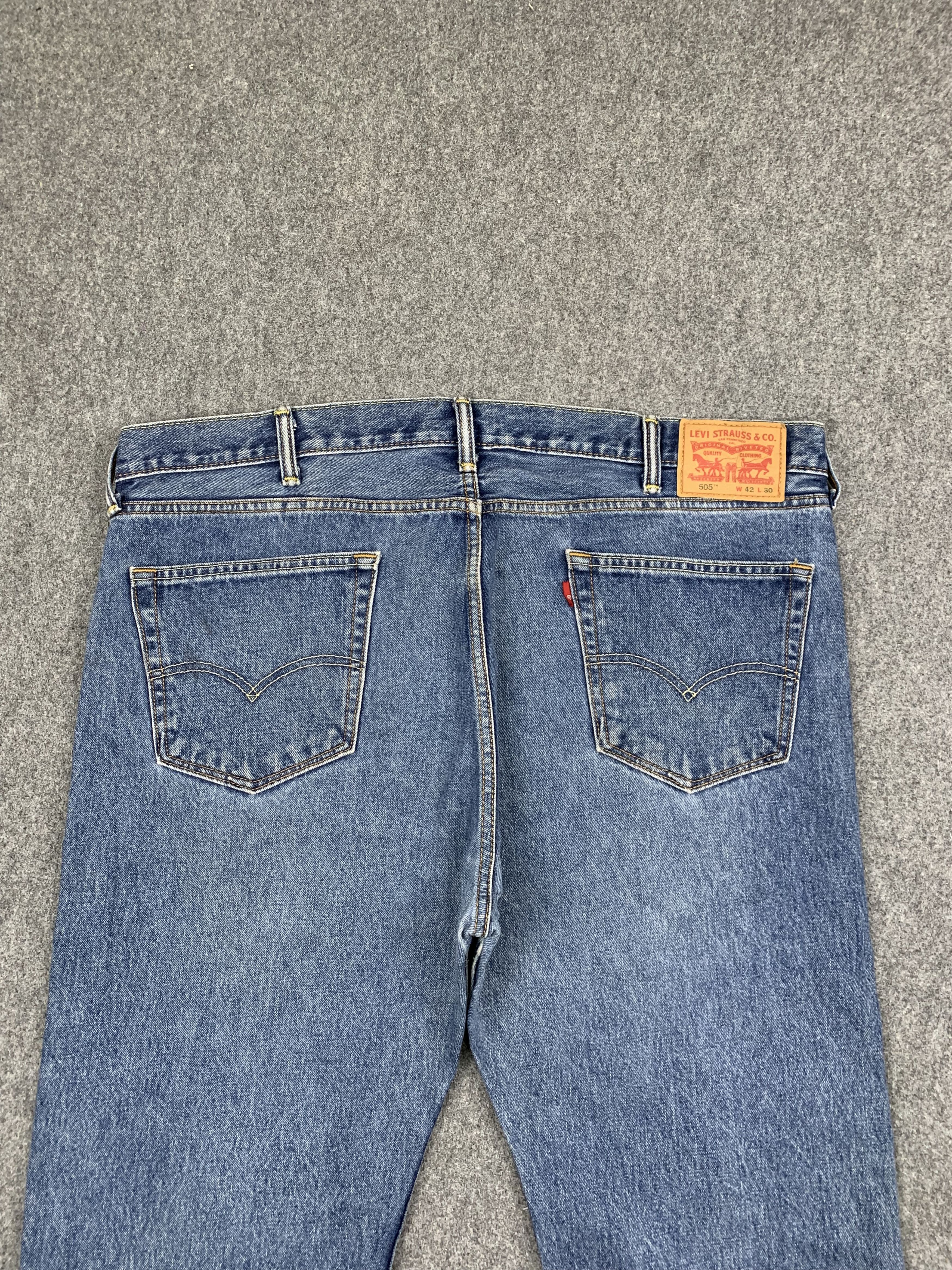 Levi's Vintage Levis 505 Blue Denim Jeans DP1749 Size US 44 / EU 60 - 4 Thumbnail