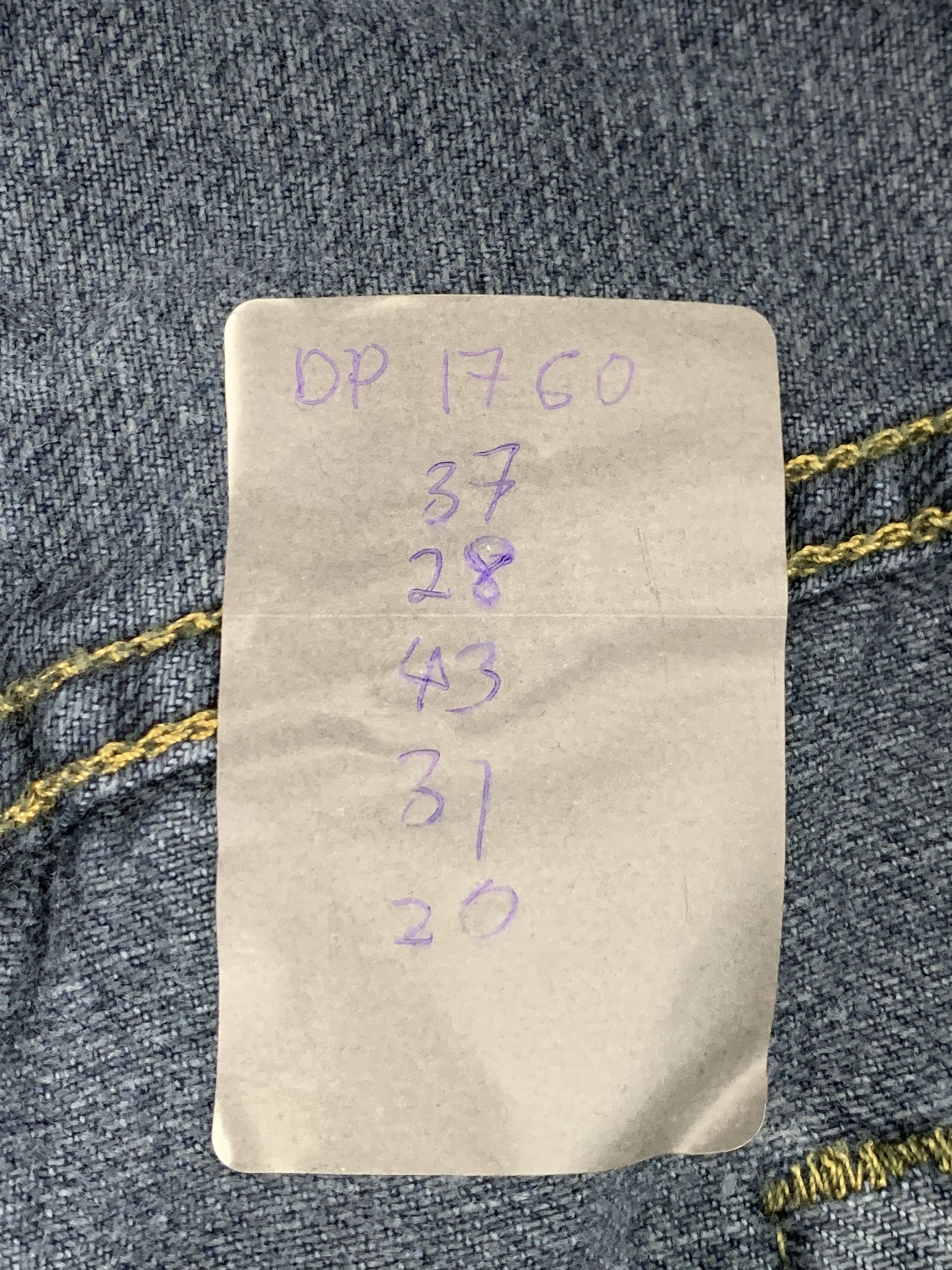 Levi's Vintage Levis 569 Faded Blue Jeans DP1760 Size US 37 - 13 Thumbnail
