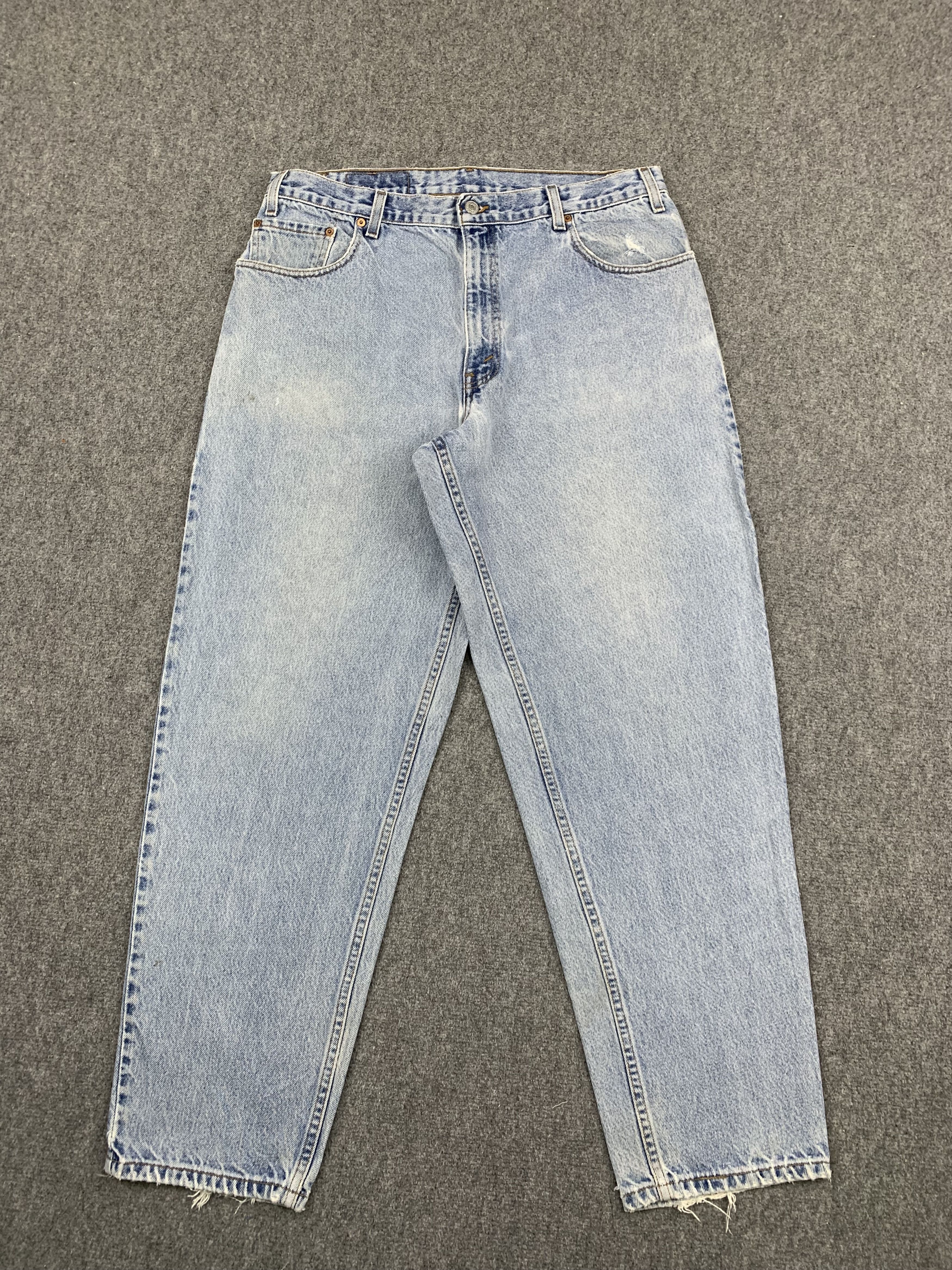 Levi's Vintage 90s Levis 560 Light Wash Jeans DP1756 Size US 37 - 1 Thumbnail