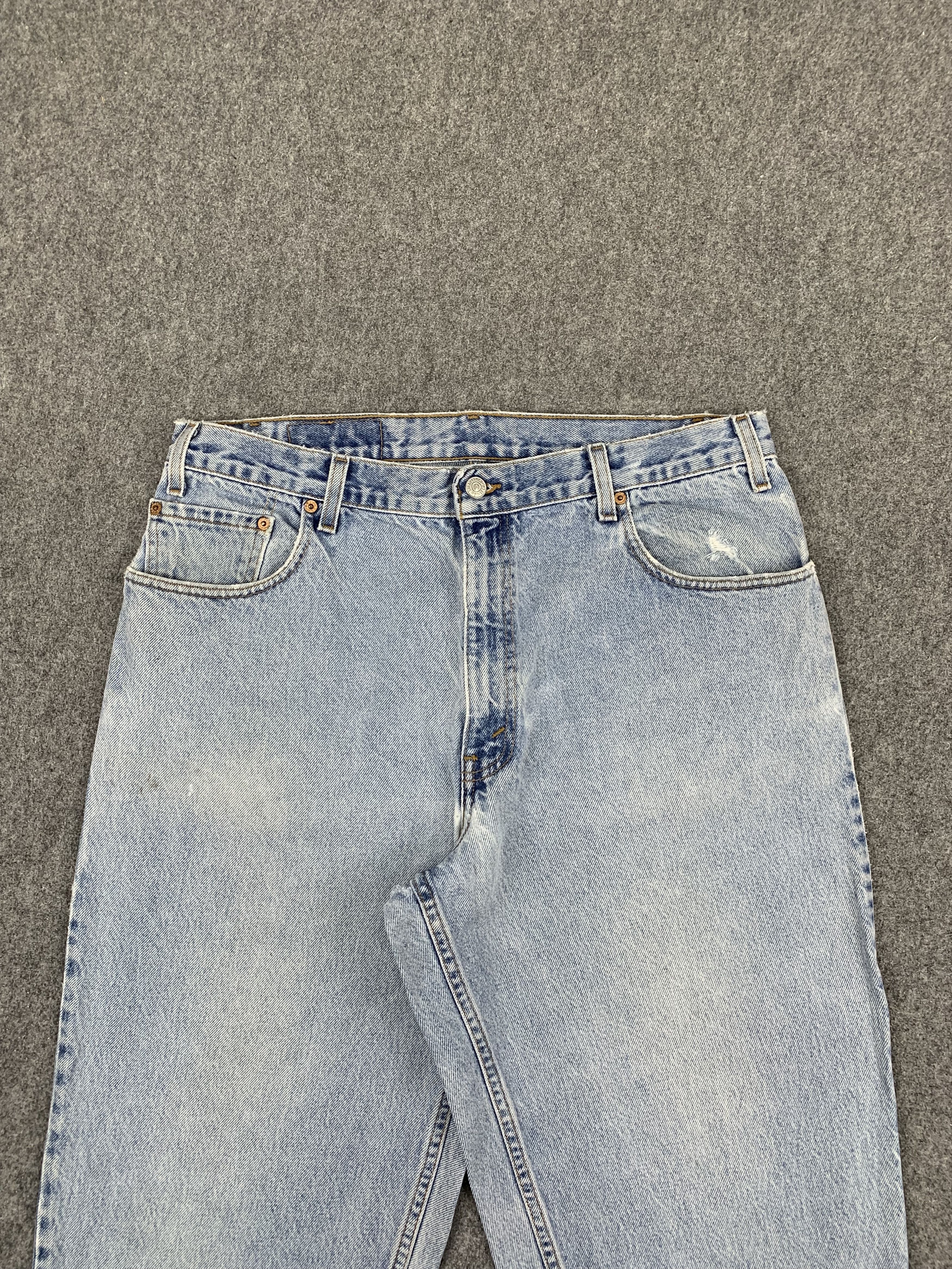 Levi's Vintage 90s Levis 560 Light Wash Jeans DP1756 Size US 37 - 2 Thumbnail