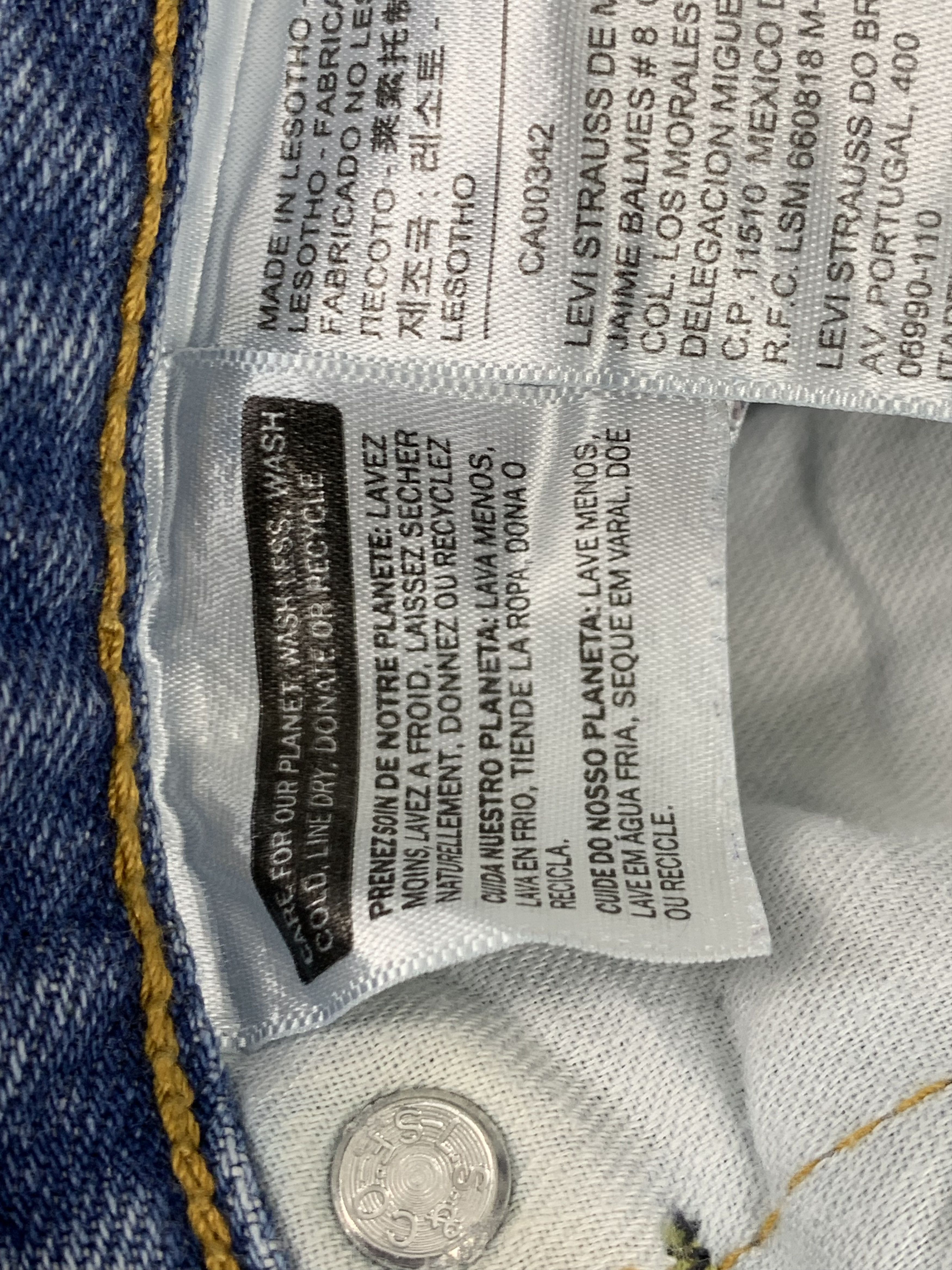 Levi's Vintage Levis 505 Light Wash Jeans DP1753 Size US 35 - 7 Thumbnail