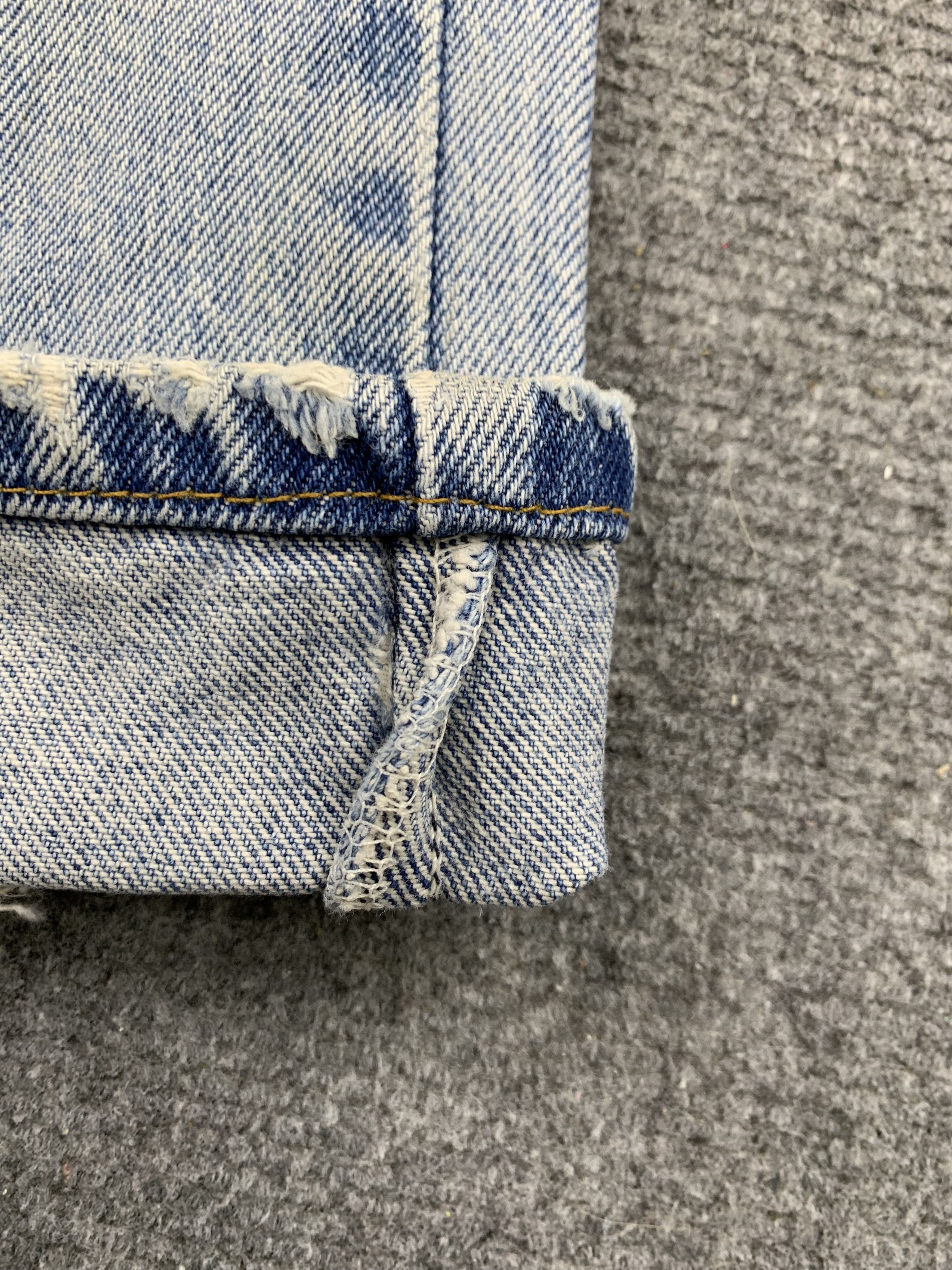 Levi's Vintage 90s Levis 560 Light Wash Jeans DP1773 Size US 32 / EU 48 - 9 Thumbnail
