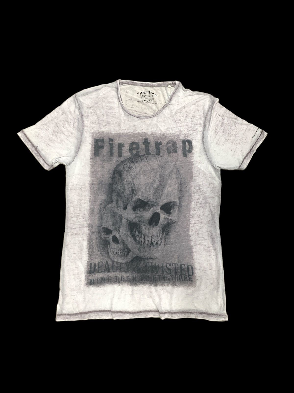 DISTRESSED PATTERN SEETHROUGH THIN LAYER SKULL PRINT SHIRT
