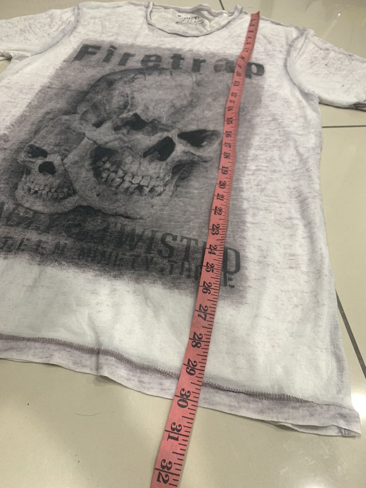 Firetrap DISTRESSED PATTERN SEETHROUGH THIN LAYER SKULL PRINT SHIRT Size US XL / EU 56 / 4 - 3 Thumbnail