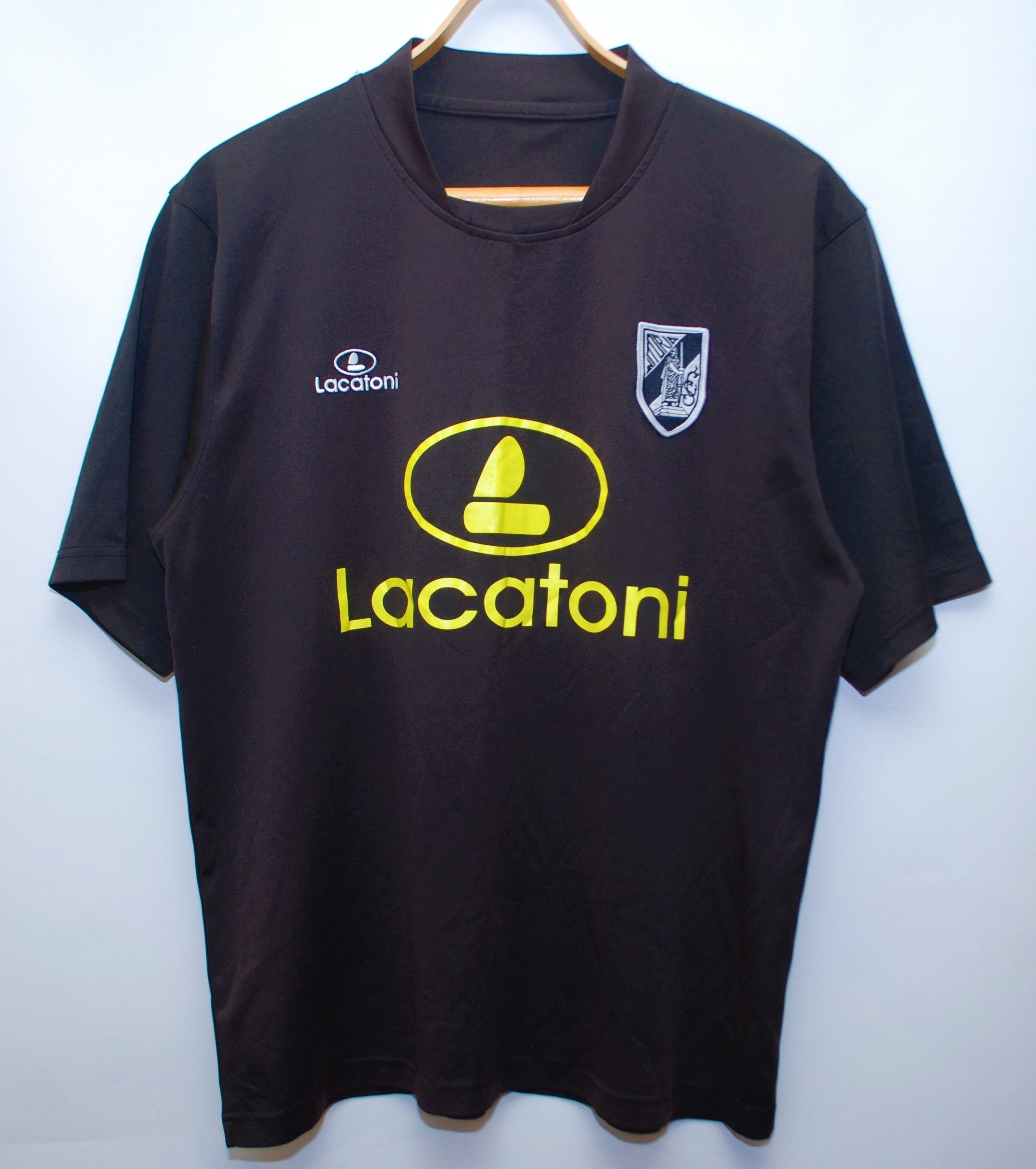 UEFA VITORIA GUIMARAES SC AWAY FOOTBALL SHIRT SOCCER JERSEY Size US M / EU 48-50 / 2 - 1 Thumbnail