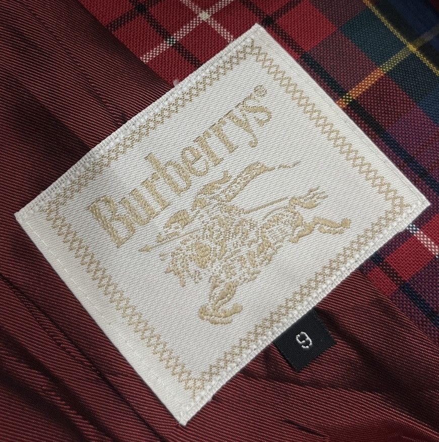 Burberry (Zz). VINTAGE BURBERRYS VEST Size US S / EU 44-46 / 1 - 10 Thumbnail