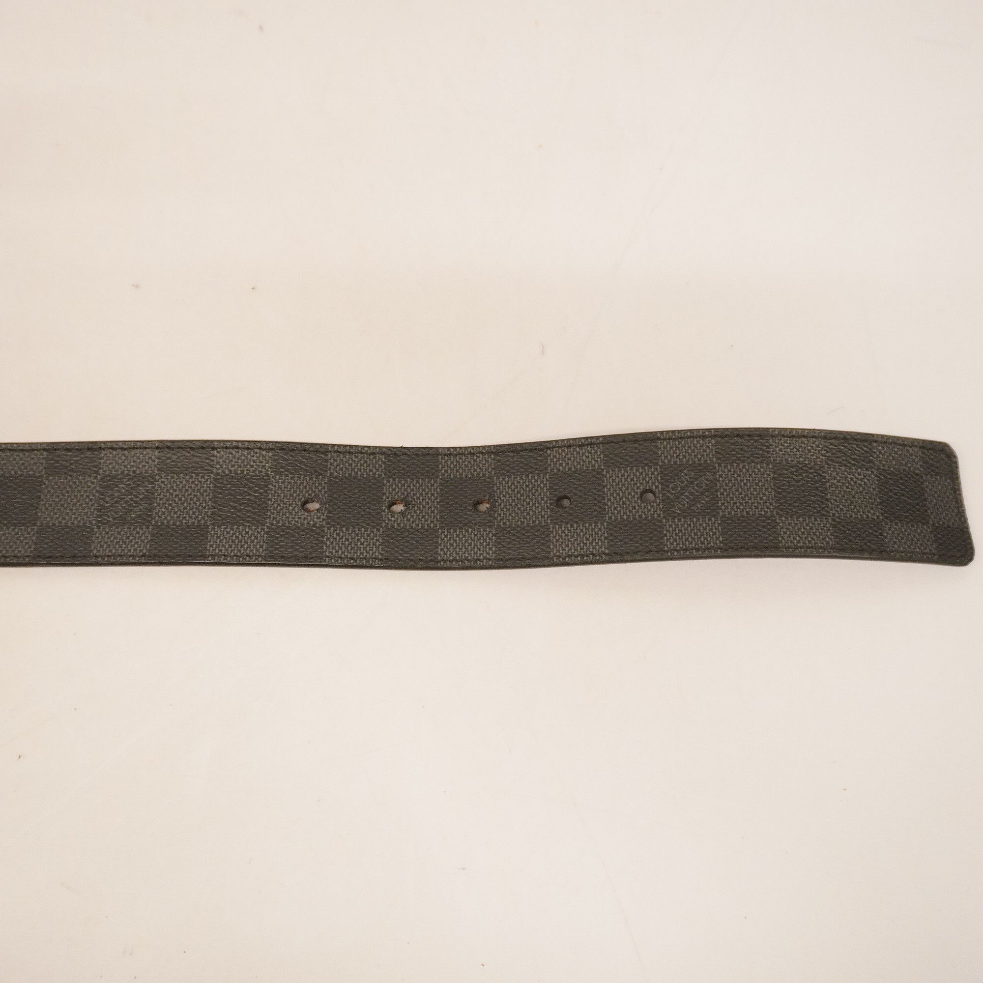 m9807 louis vuitton belt