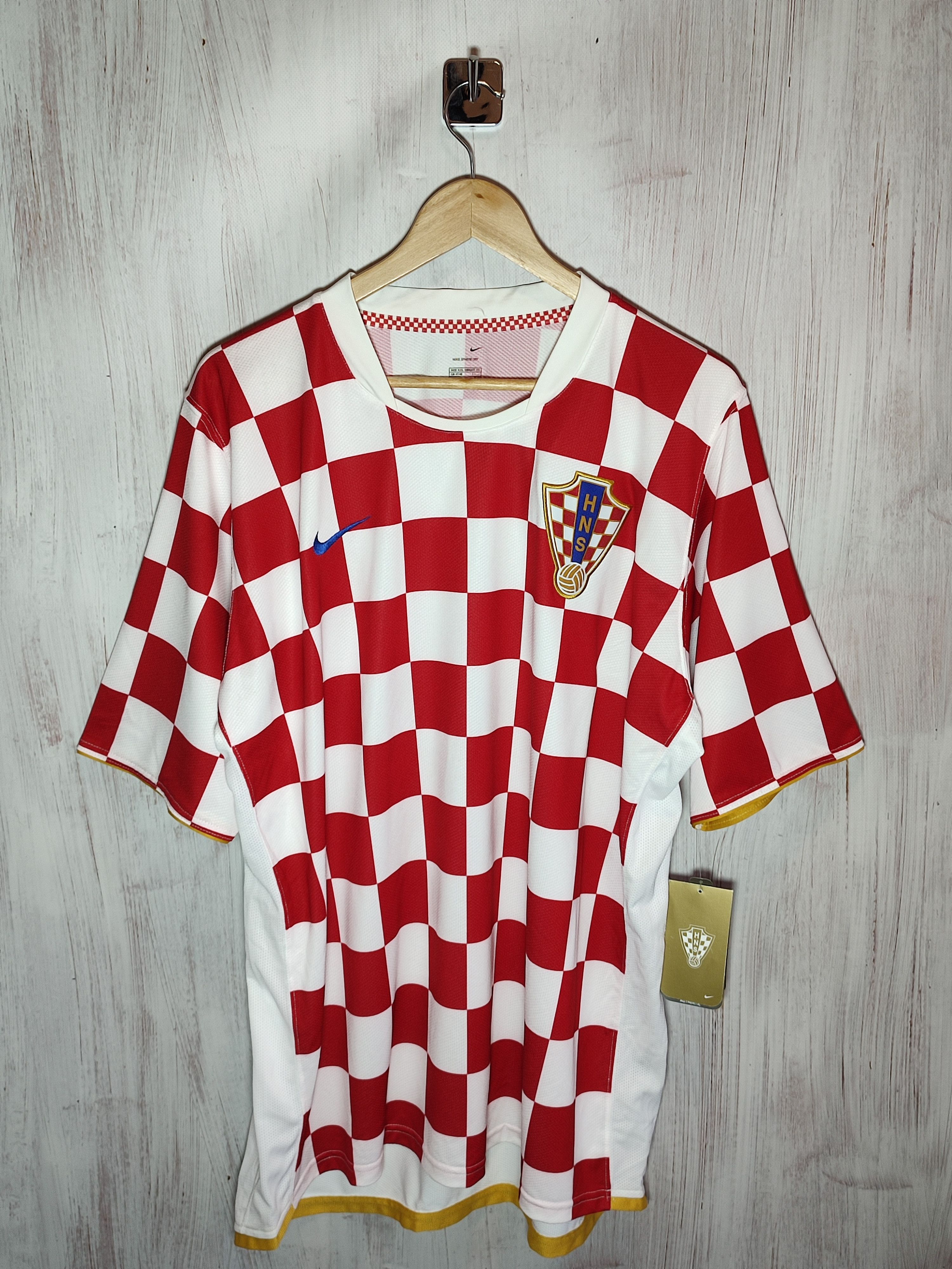 image of Nike x Soccer Jersey Croatia 2006 2007 2008 Home Shirt Jersey Soccer Kit Maillot in White (Size 2XL