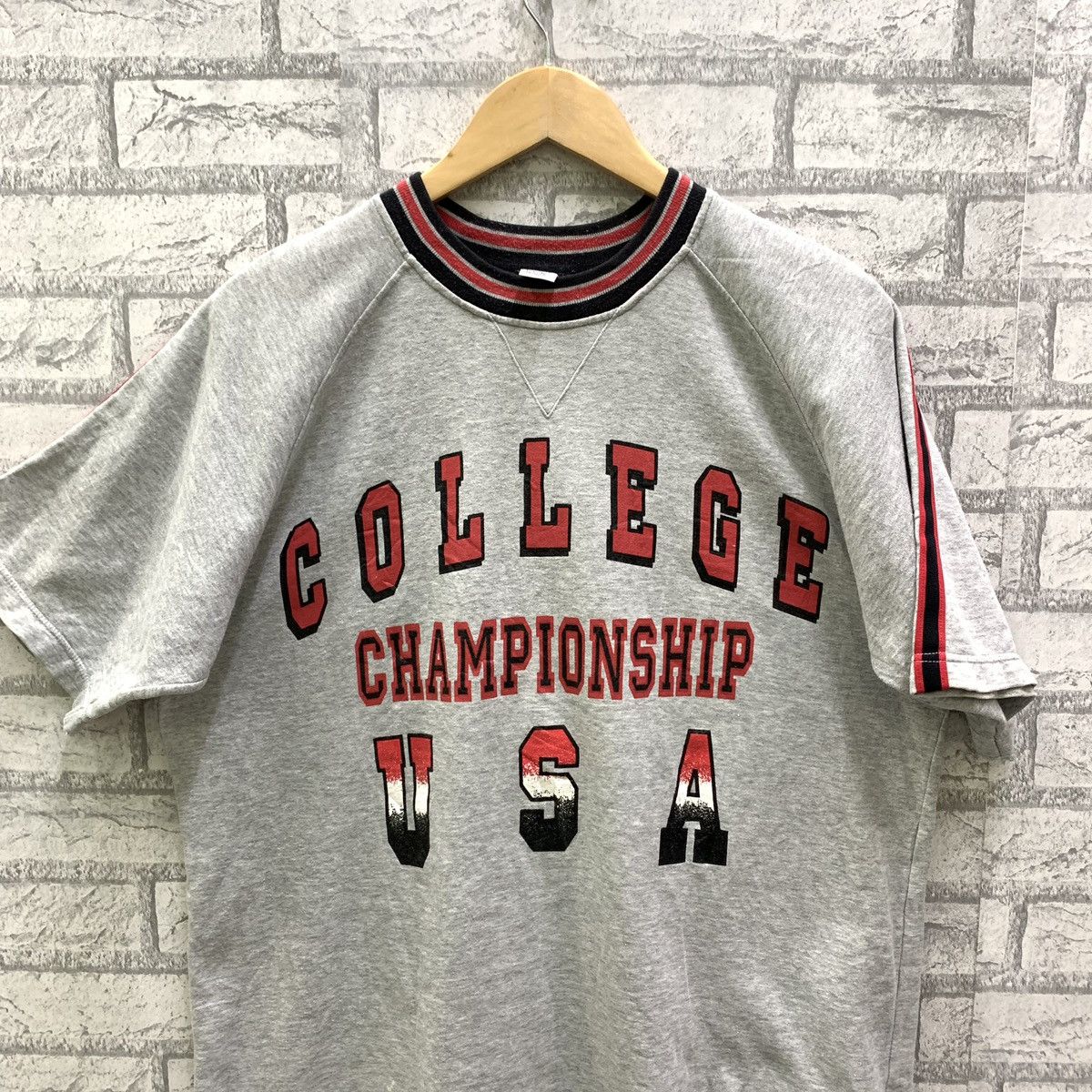 NCAA Vintage 90’s Ncaa College Championship Usa T-shirts Size US L / EU 52-54 / 3 - 4 Thumbnail