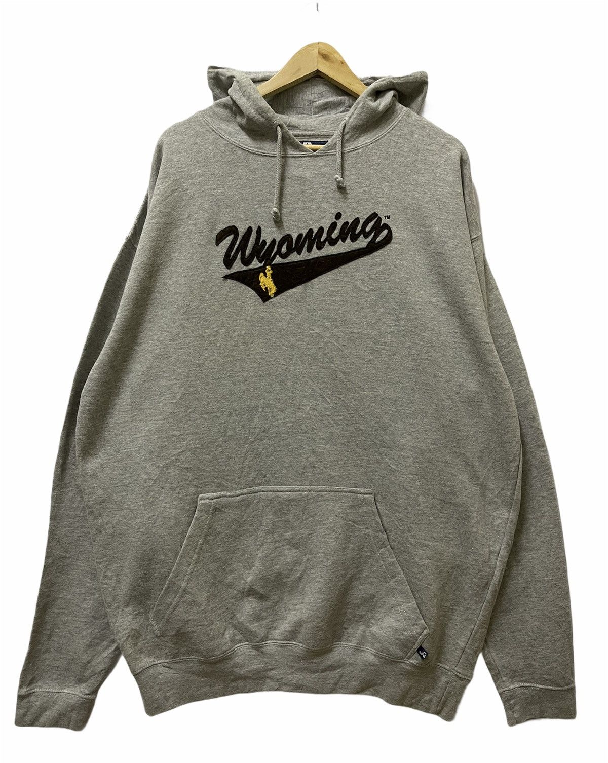 Vintage hoodie Nike Wyoming Cowboys NCAA Size L brown | eBay