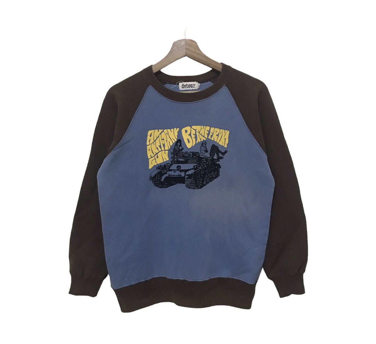 Vintage Vintage 90s Anti Tank Gun Sweatshirt Big Printed Size US L / EU 52-54 / 3 - 1 Thumbnail