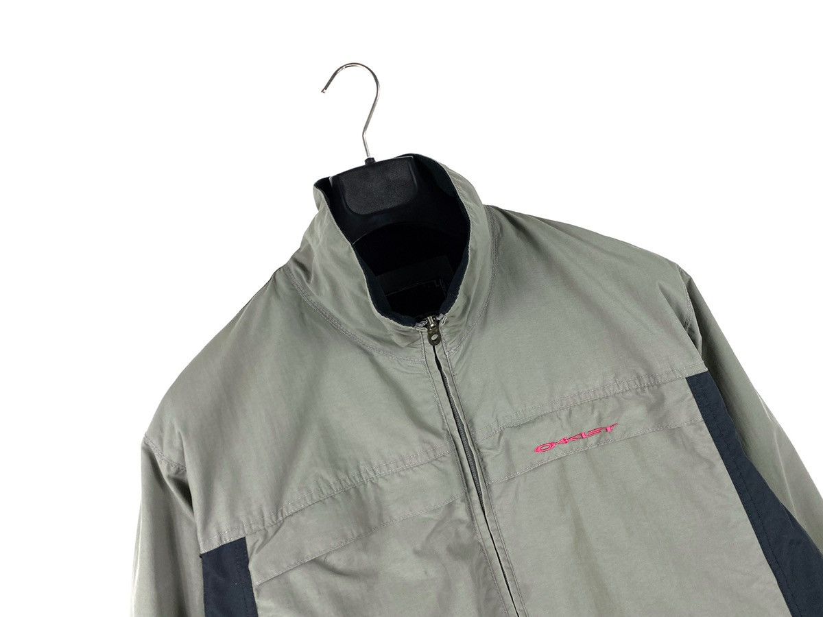Oakley × Vintage vintage OAKLEY Jacket Waterproof Hooded Outdoor 80s 90s gray Size US L / EU 52-54 / 3 - 2 Thumbnail