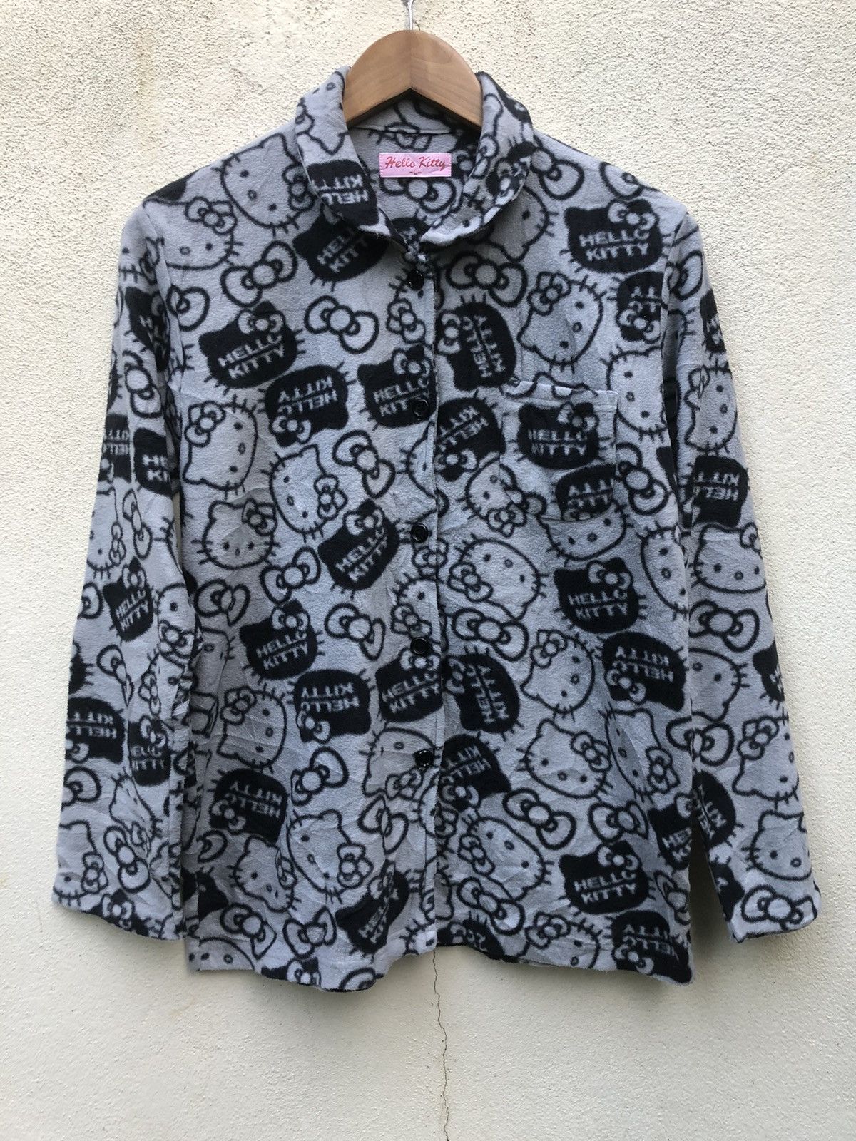 DELETE NOW❌HELLO KITTY Fleece KanyeKim Style Size M