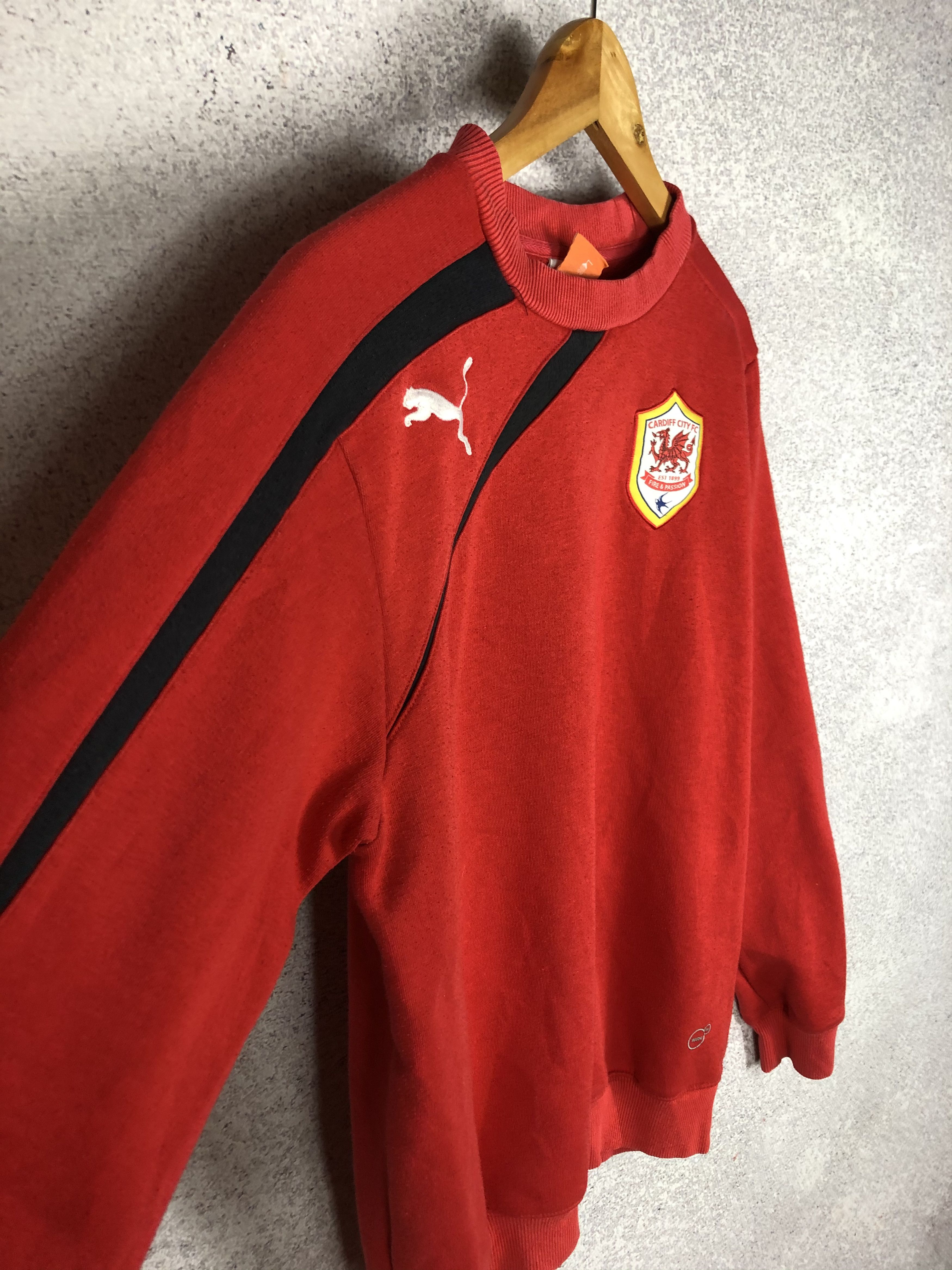 Puma Vintage Cardiff City FC Puma Soccer Football Sweatshirt Size US S / EU 44-46 / 1 - 3 Thumbnail